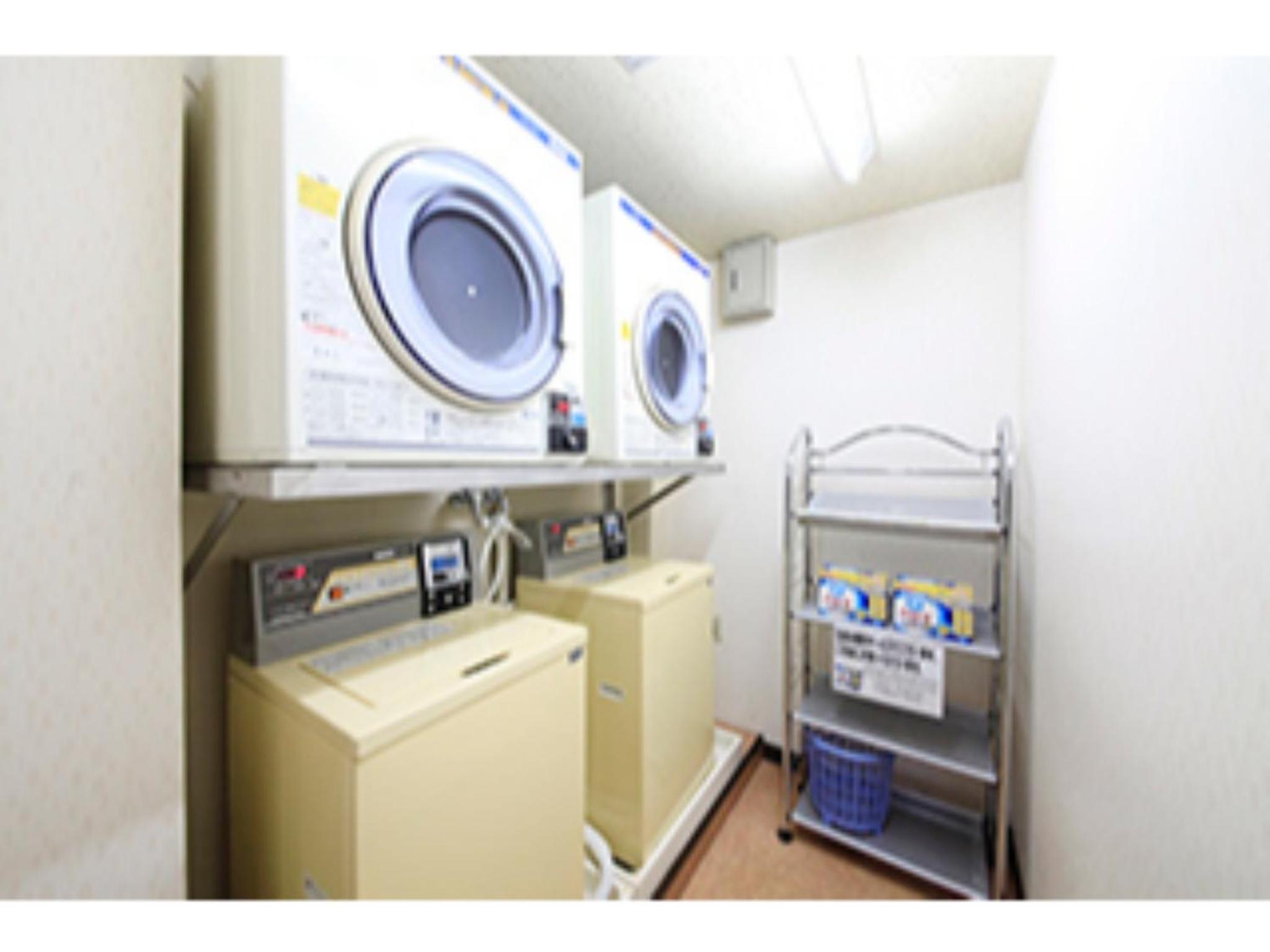 Studio - Photo 16
