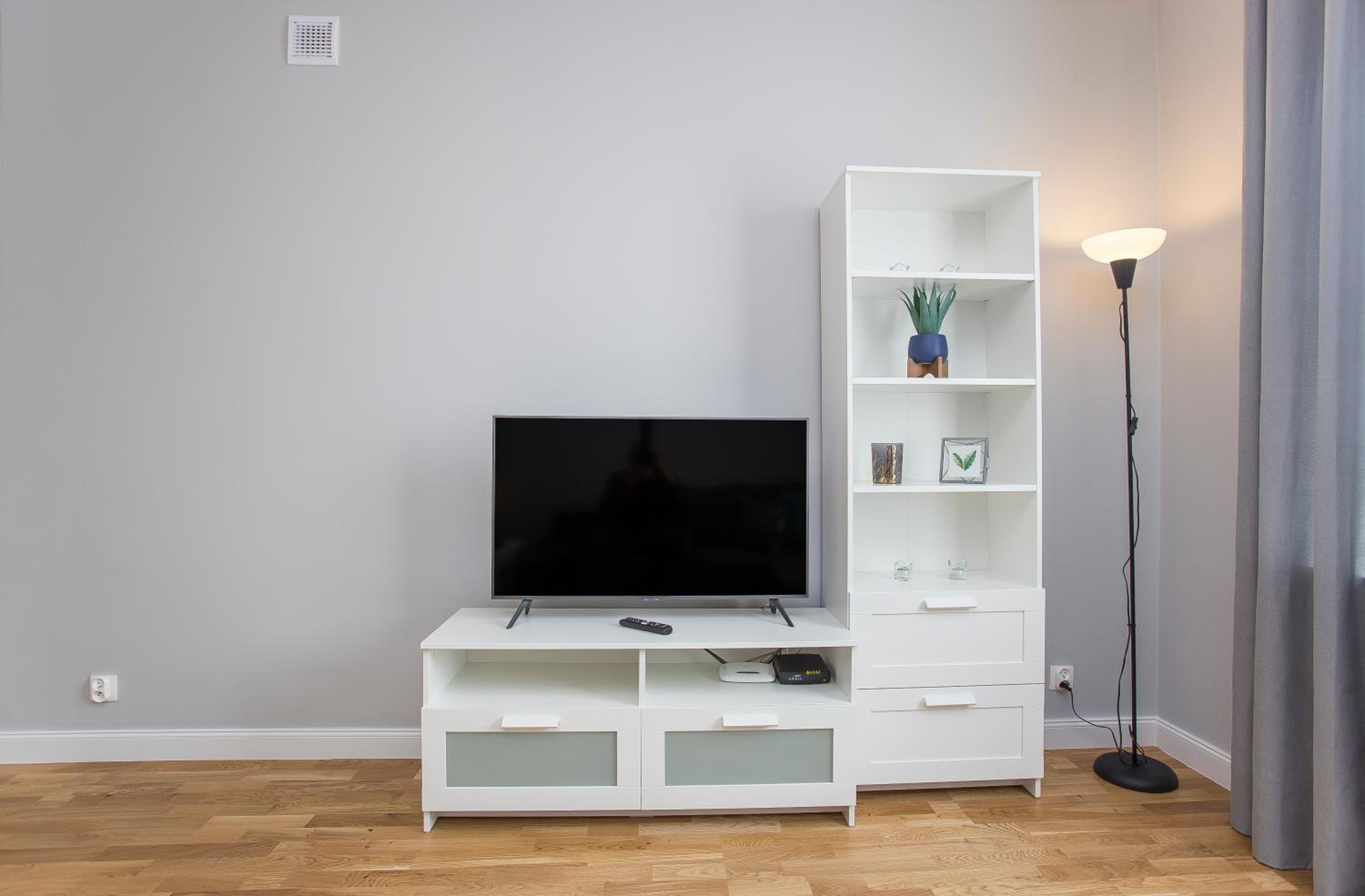 One-Bedroom Apartment - Photo 34