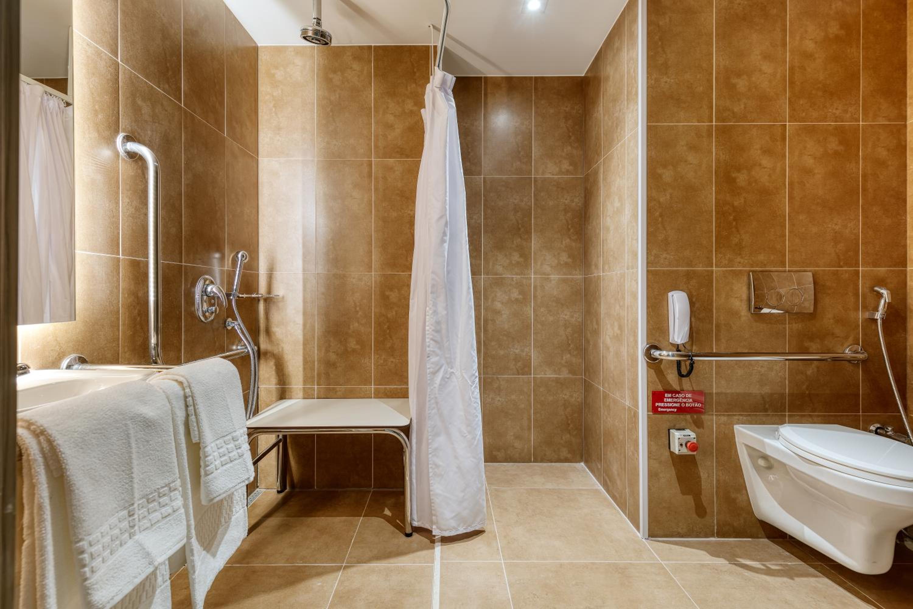 Superior Double Room - Mobility Accessible