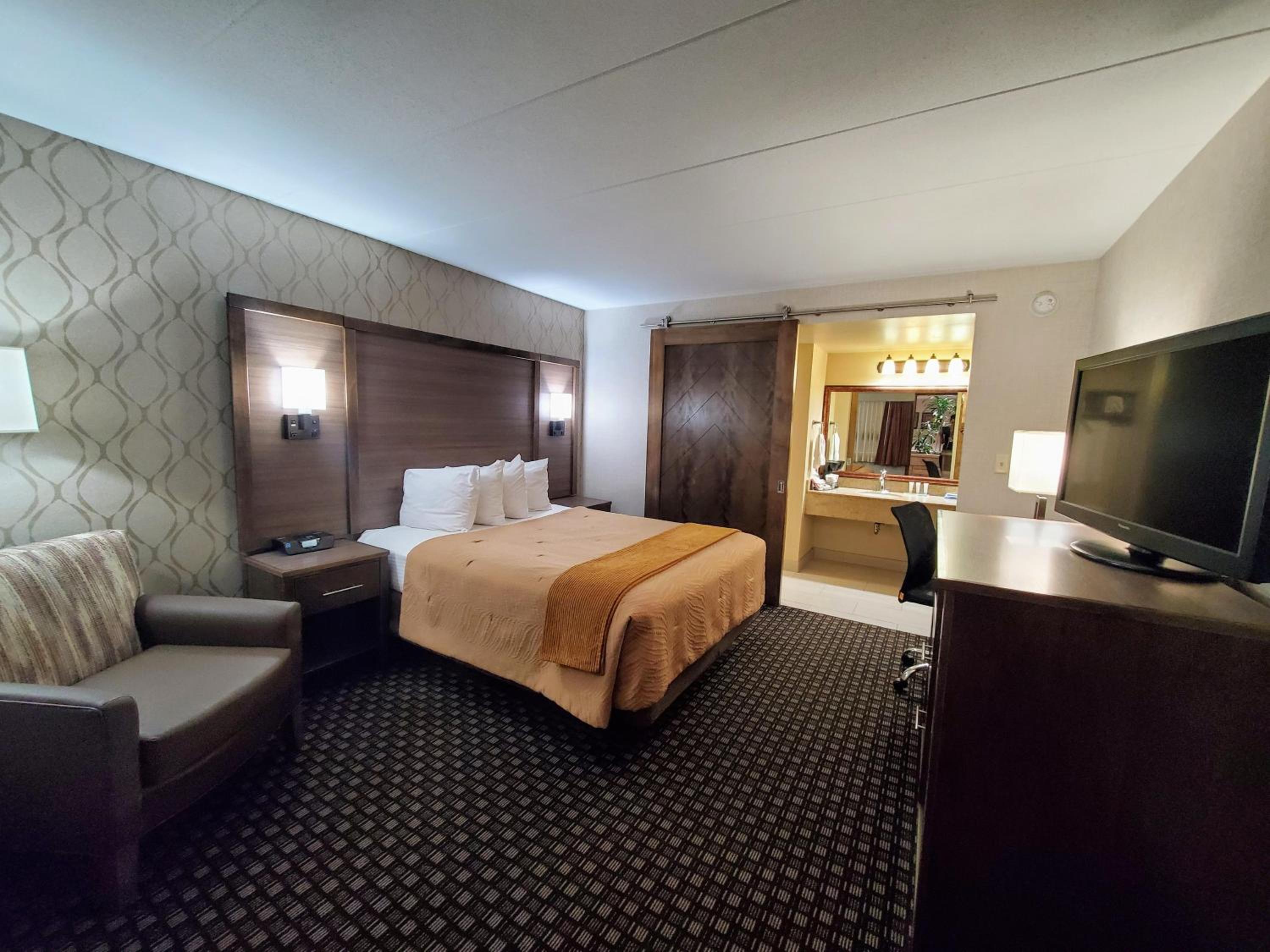 Queen Room