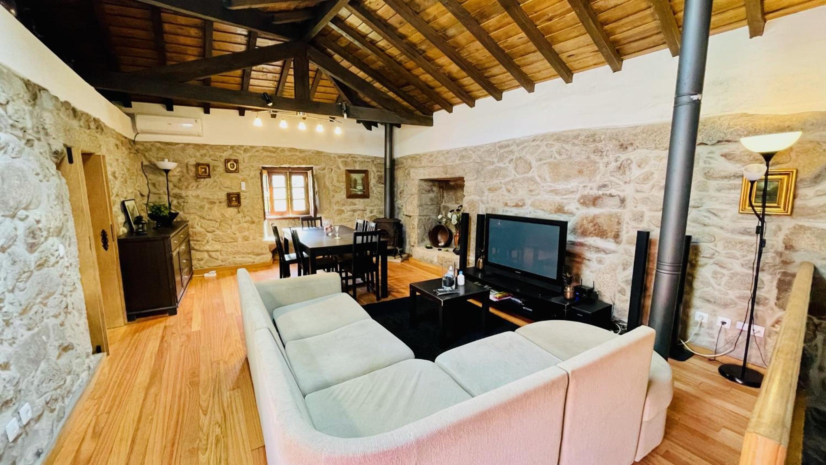 One-Bedroom House photo 1