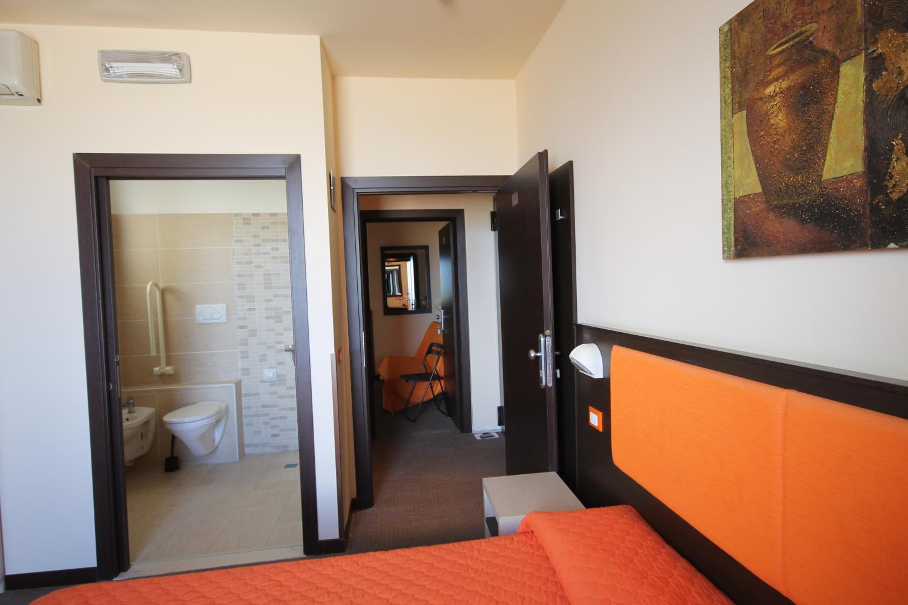One-Bedroom Apartment with Sea View
