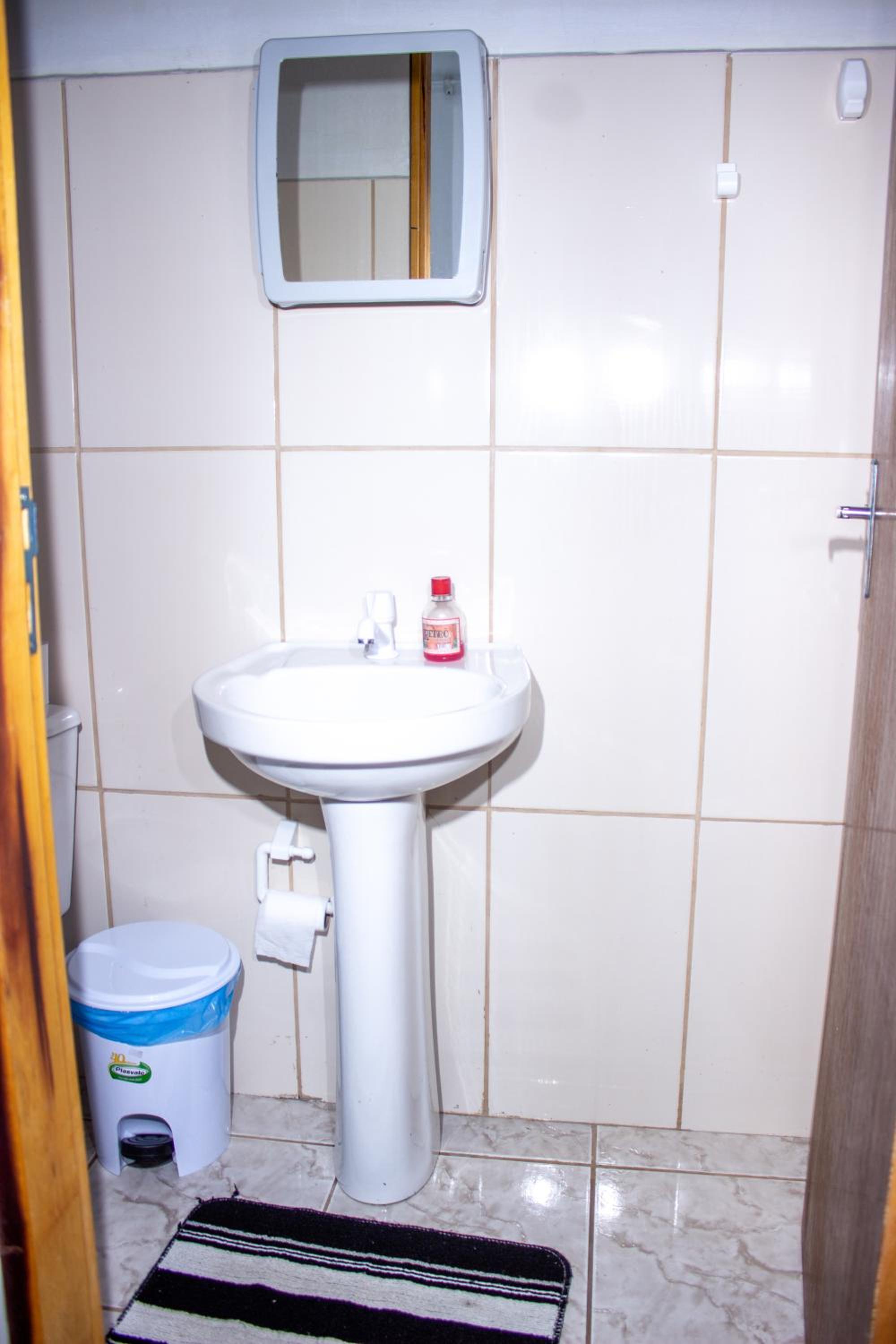 Budget Single Room photo 2
