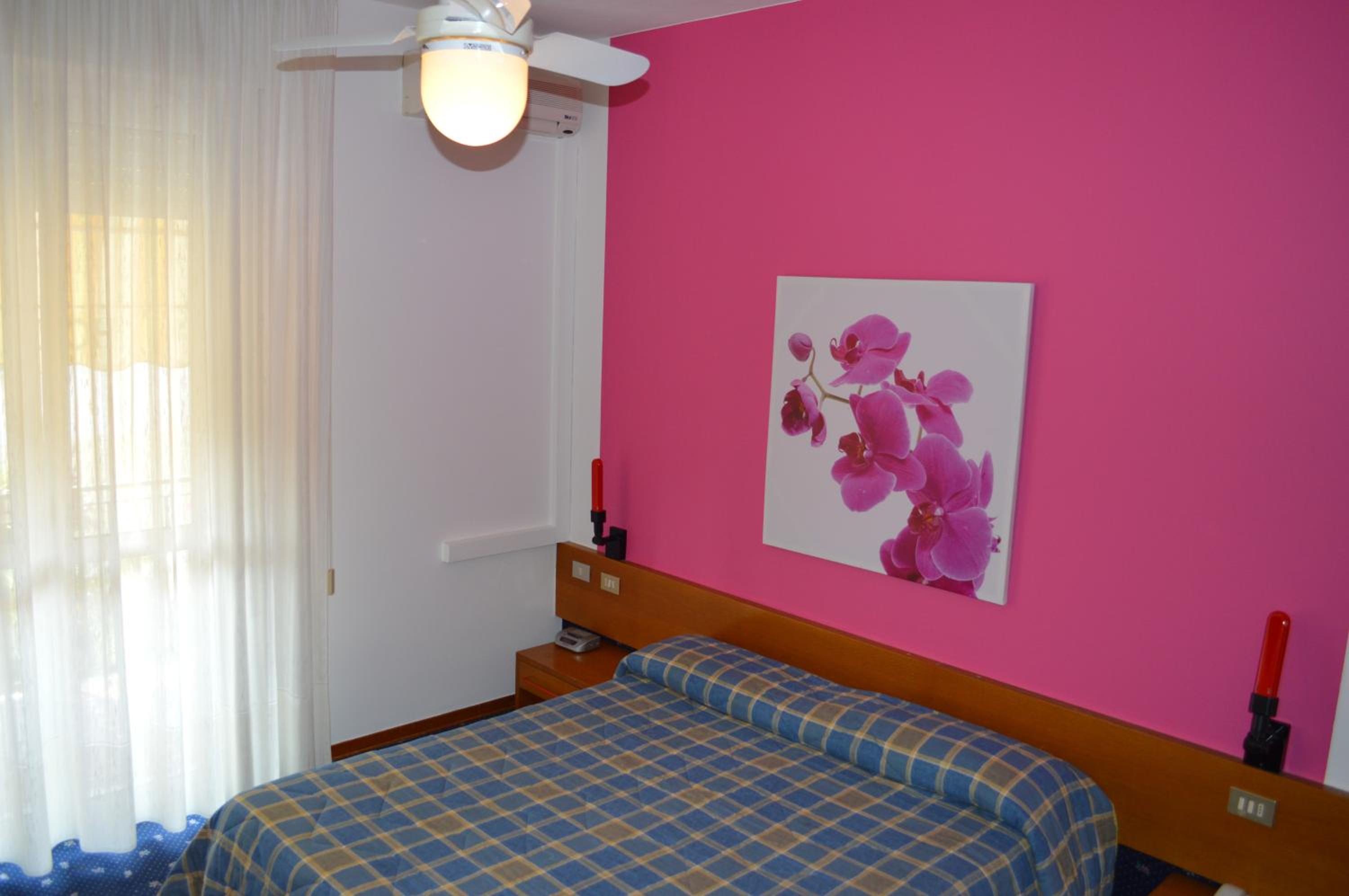 Double Room - Photo 6