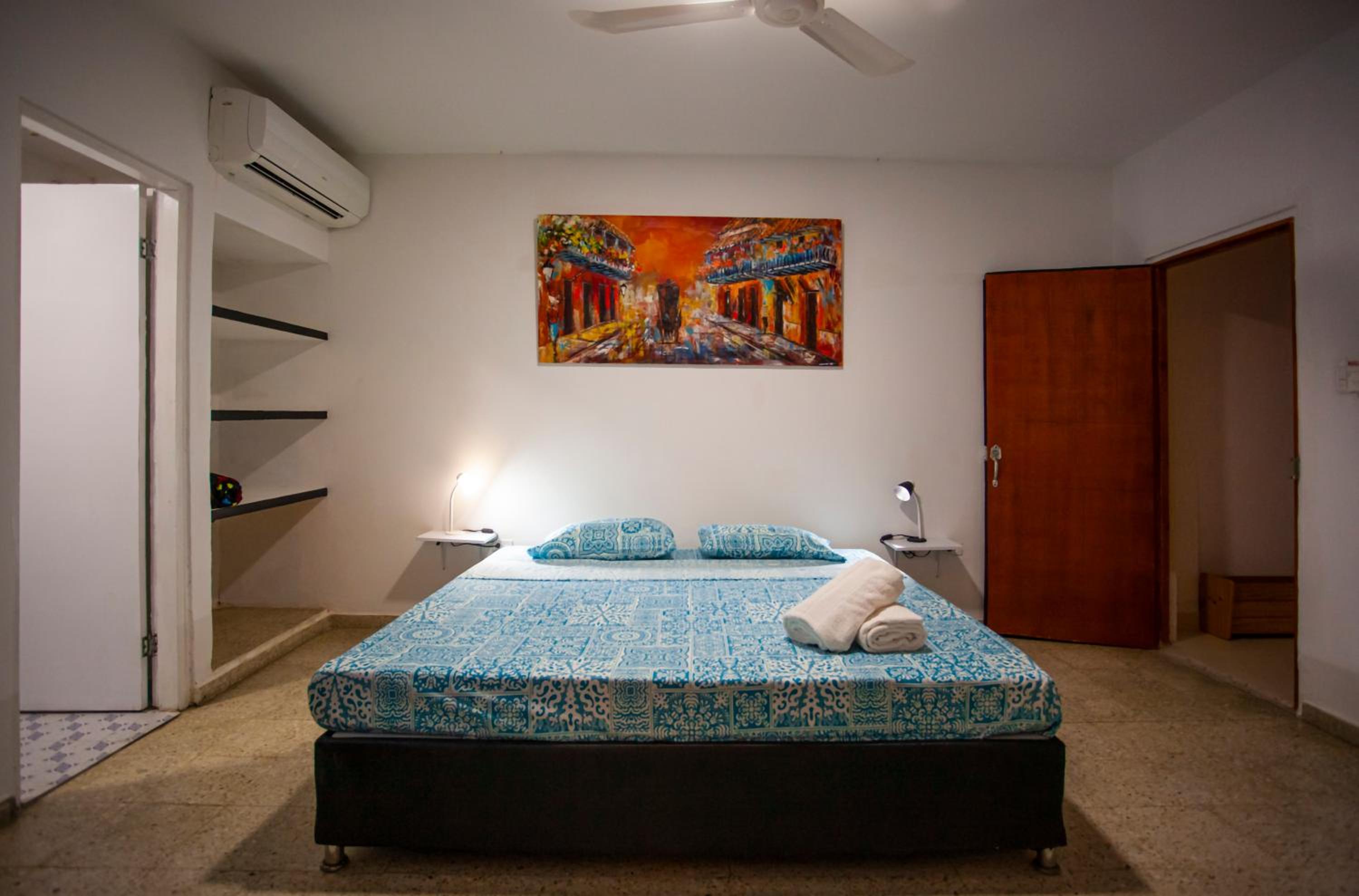 Deluxe King Room photo 3