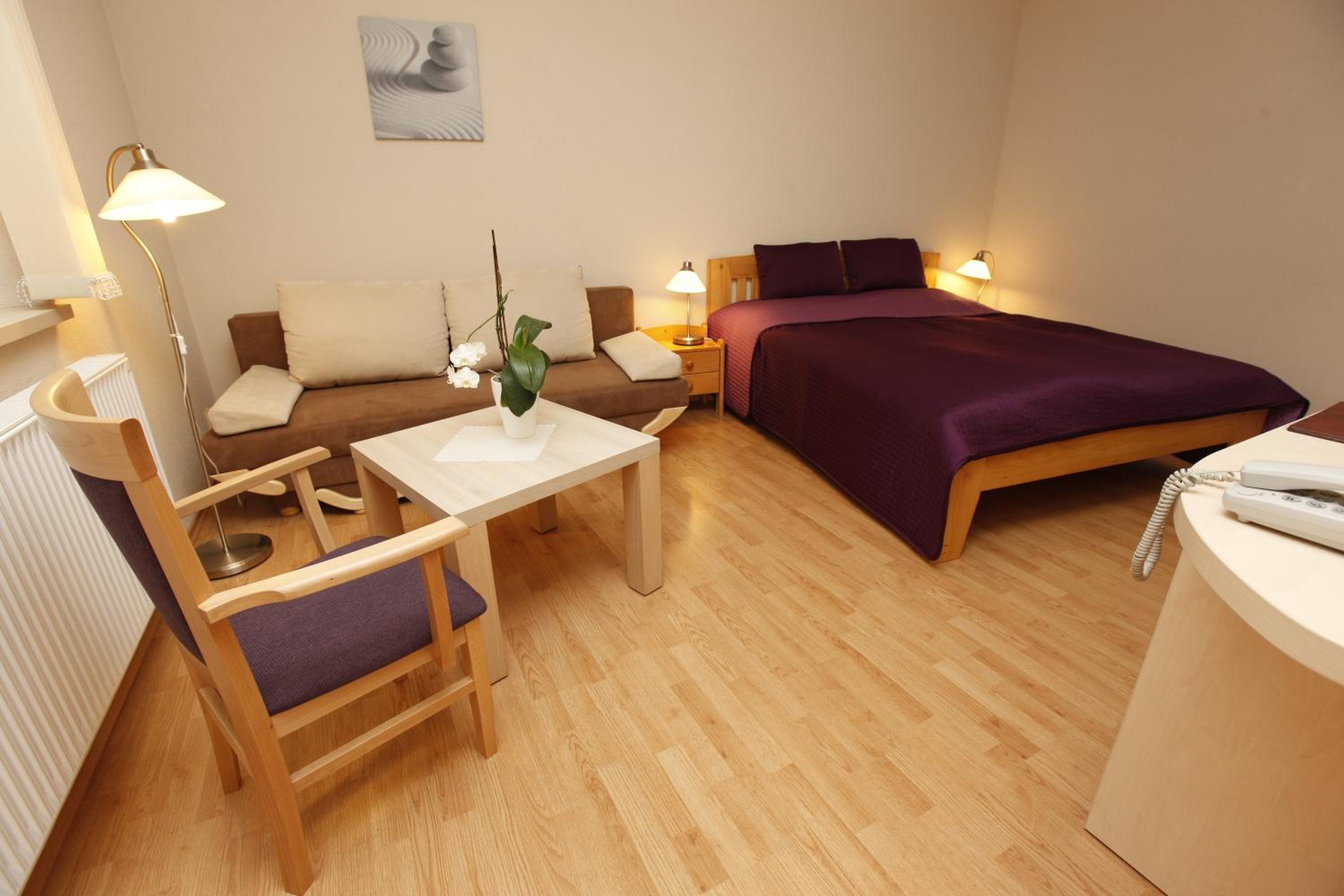 Double Room - Photo 9