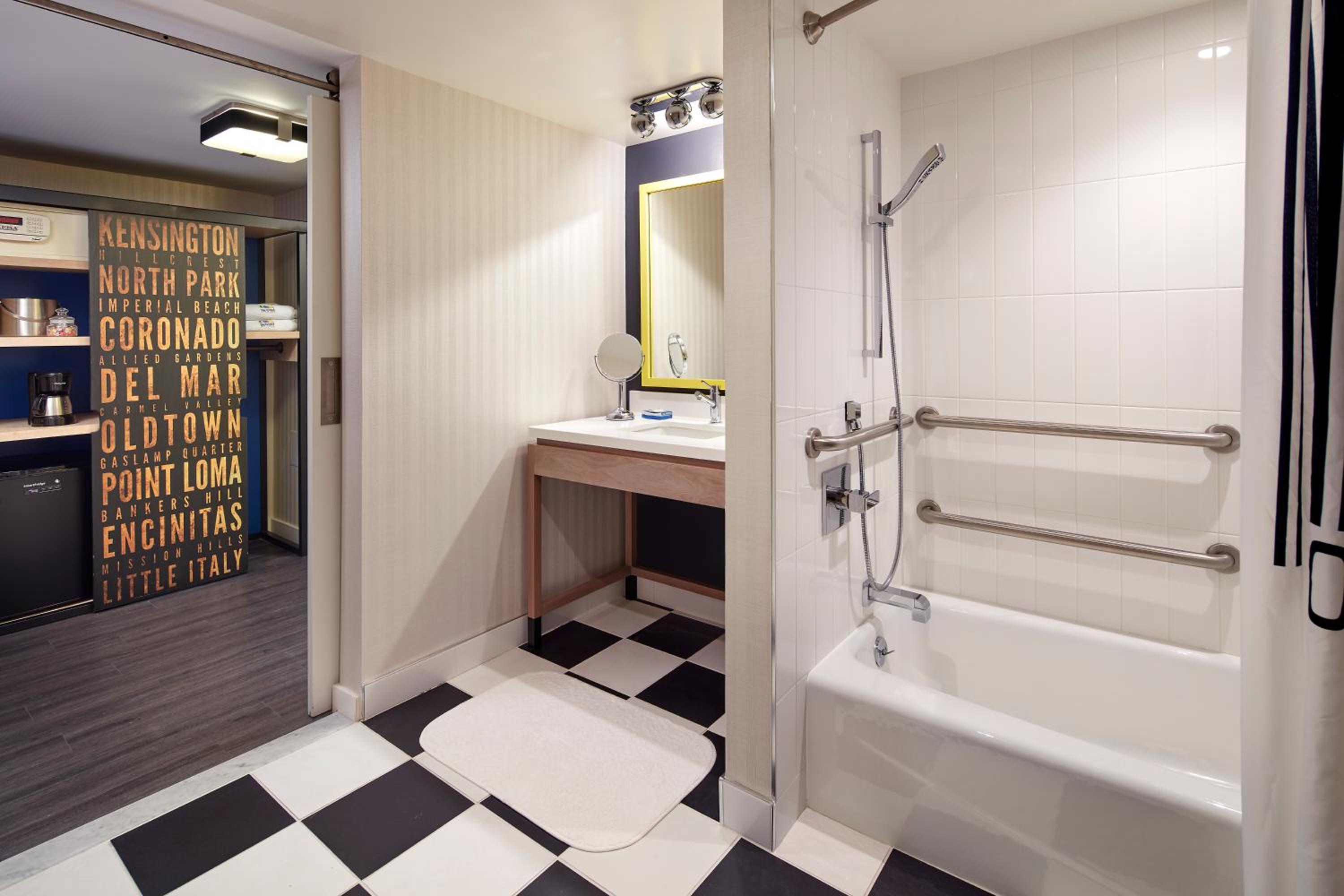 Double Room - Photo 2