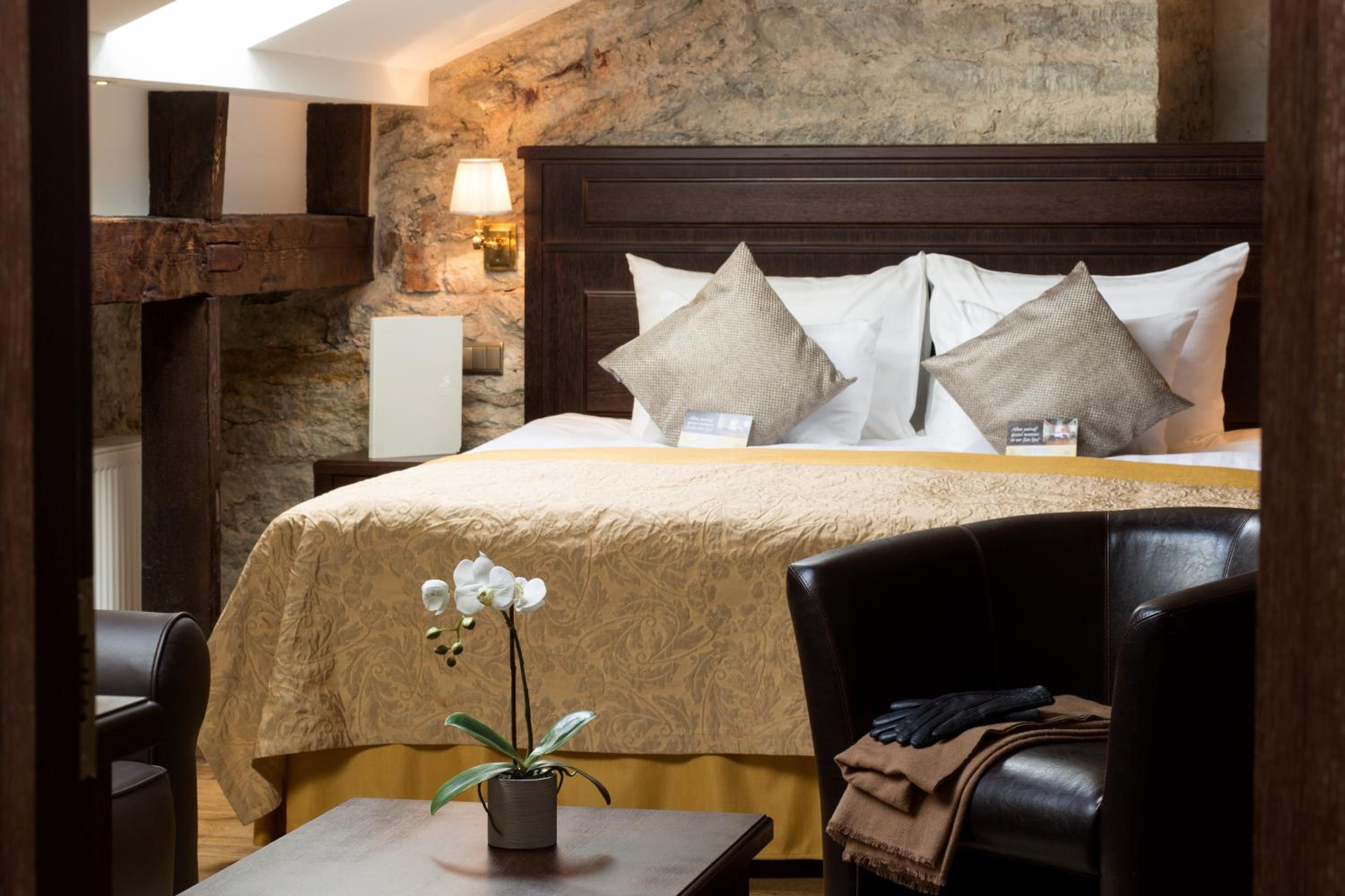 ZEN Double or Twin Room with Spa Bath - Photo 3