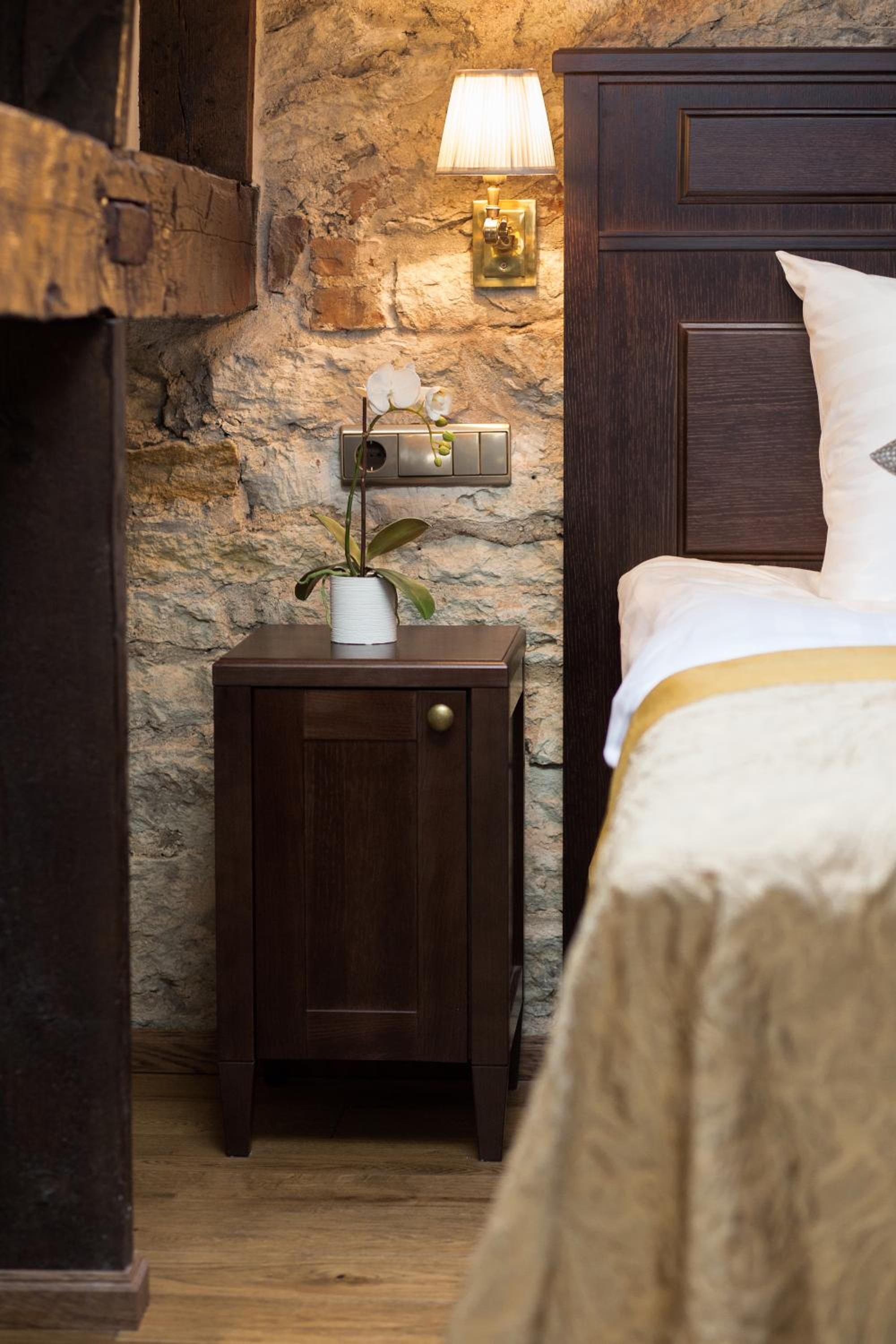 ZEN Double or Twin Room with Spa Bath - Photo 6