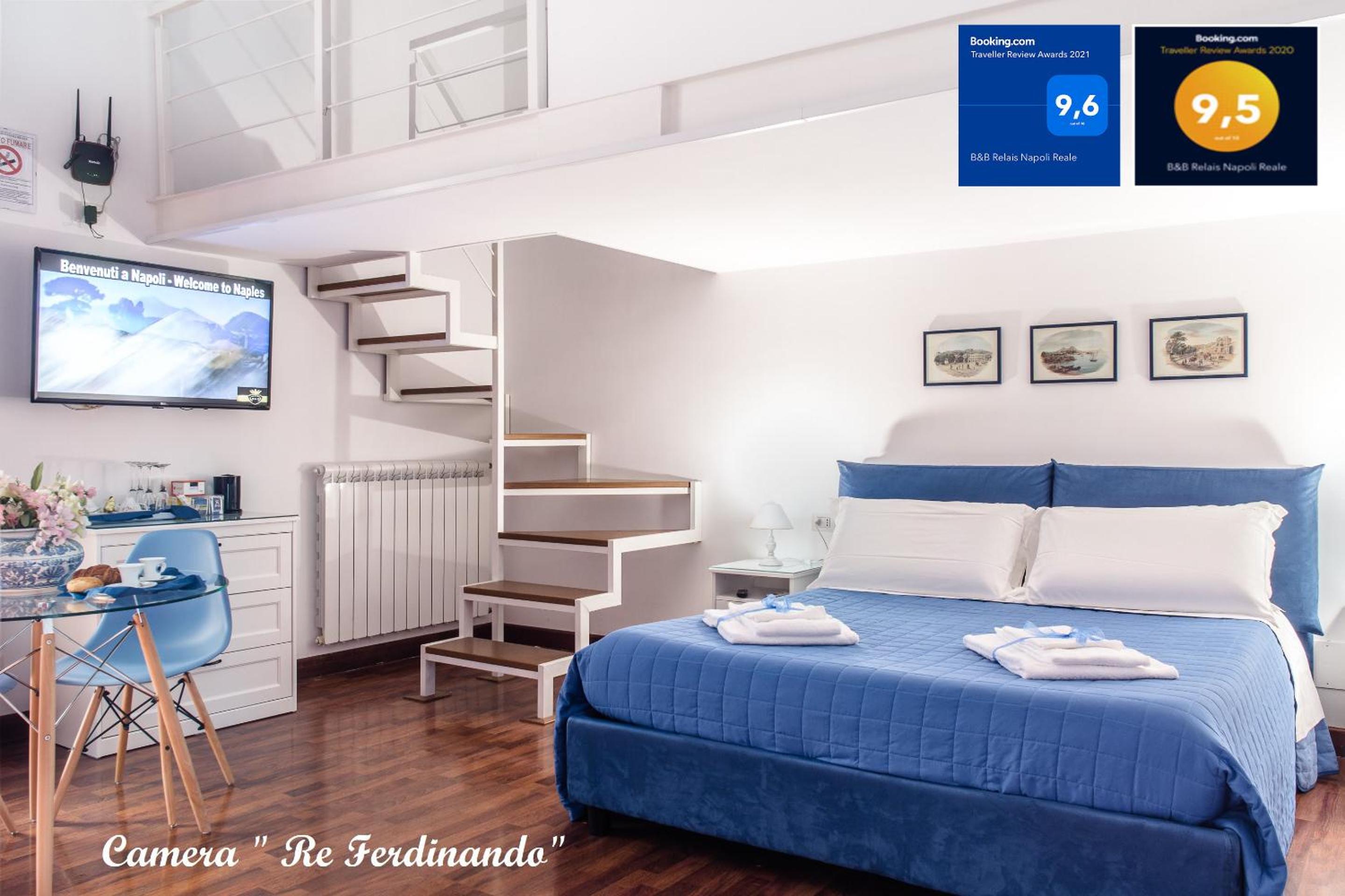 Quadruple Room with Private Bathroom