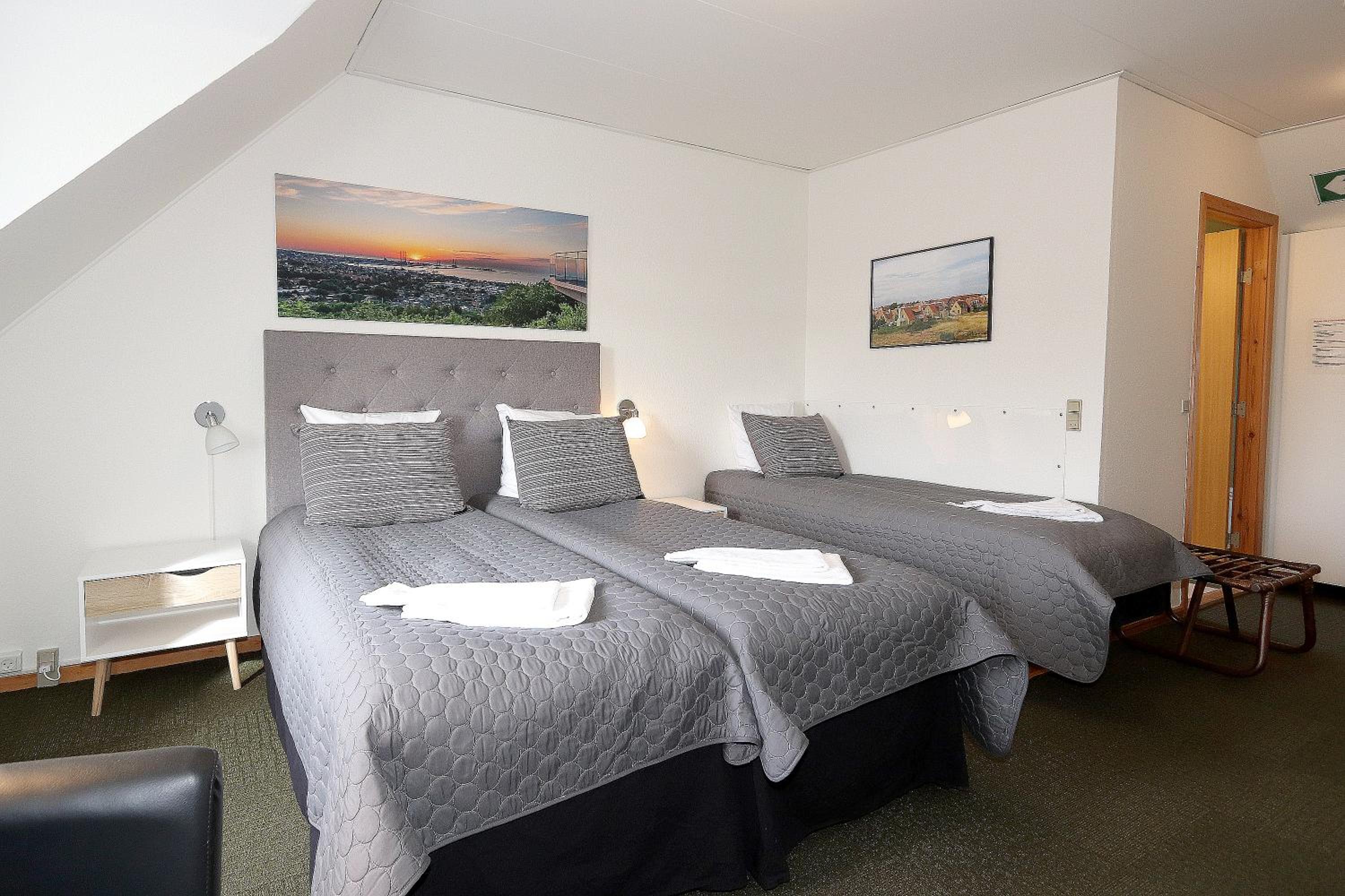 Twin Room - Photo 8