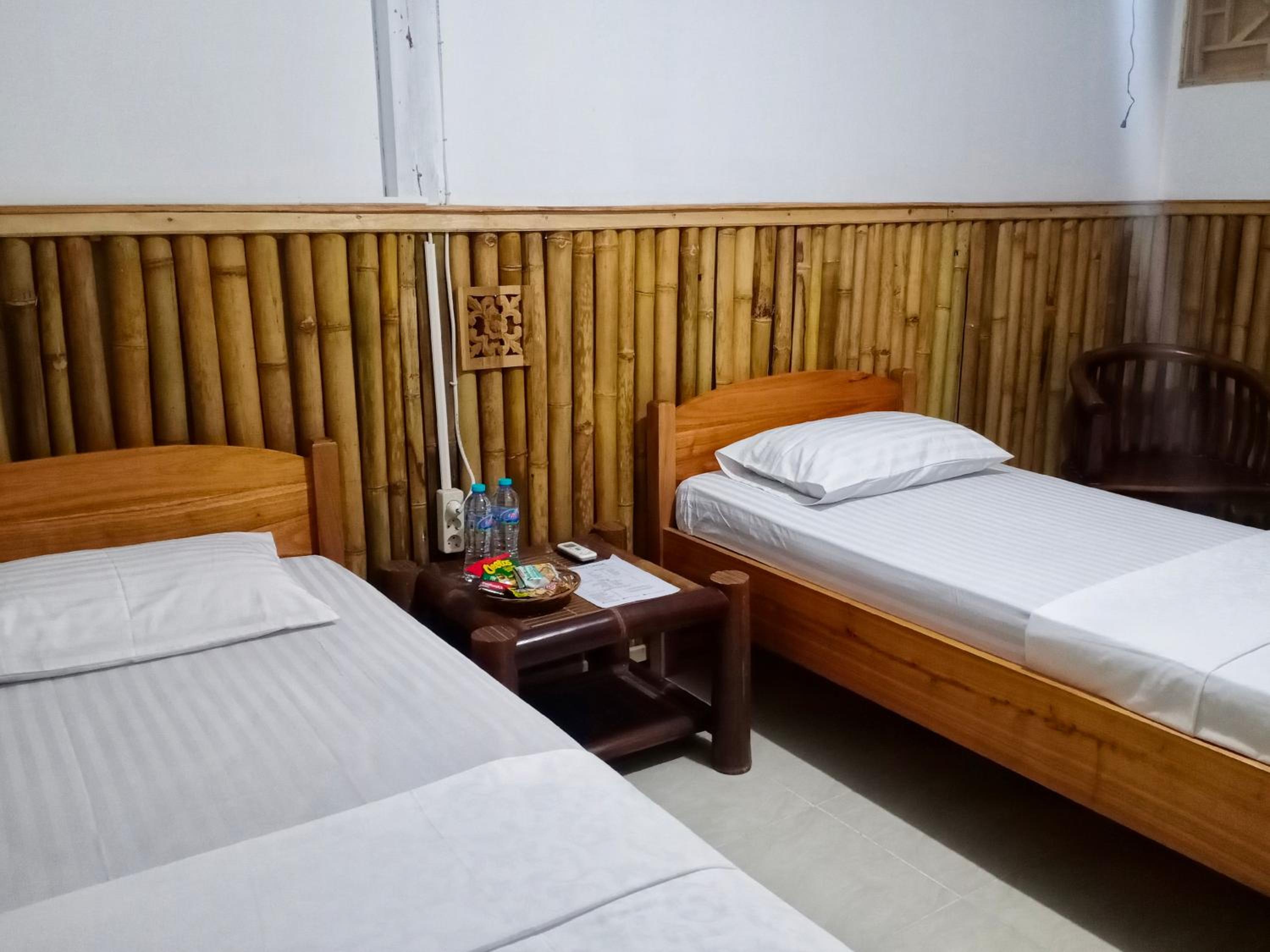Standard Twin Room - Photo 3