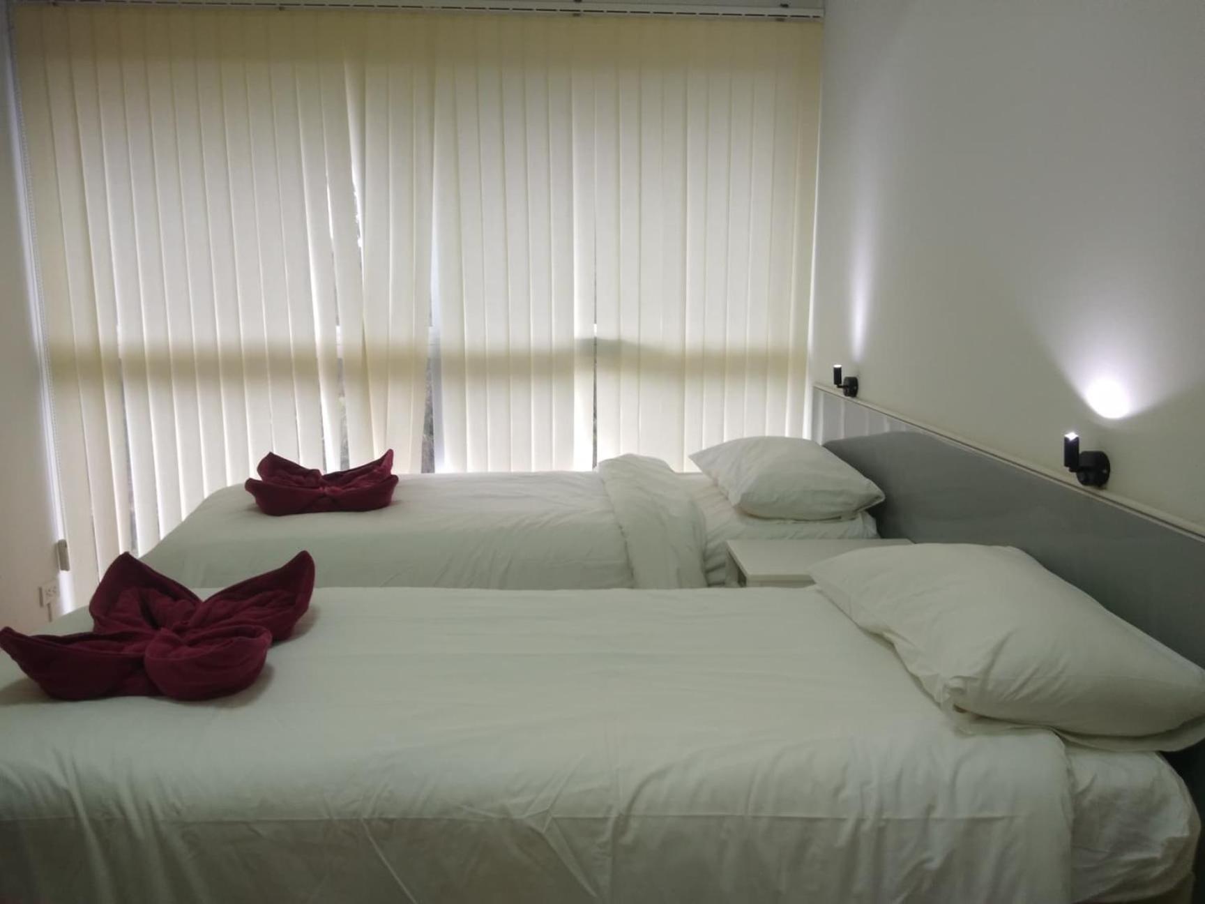 One-Bedroom Apartment - Photo 1