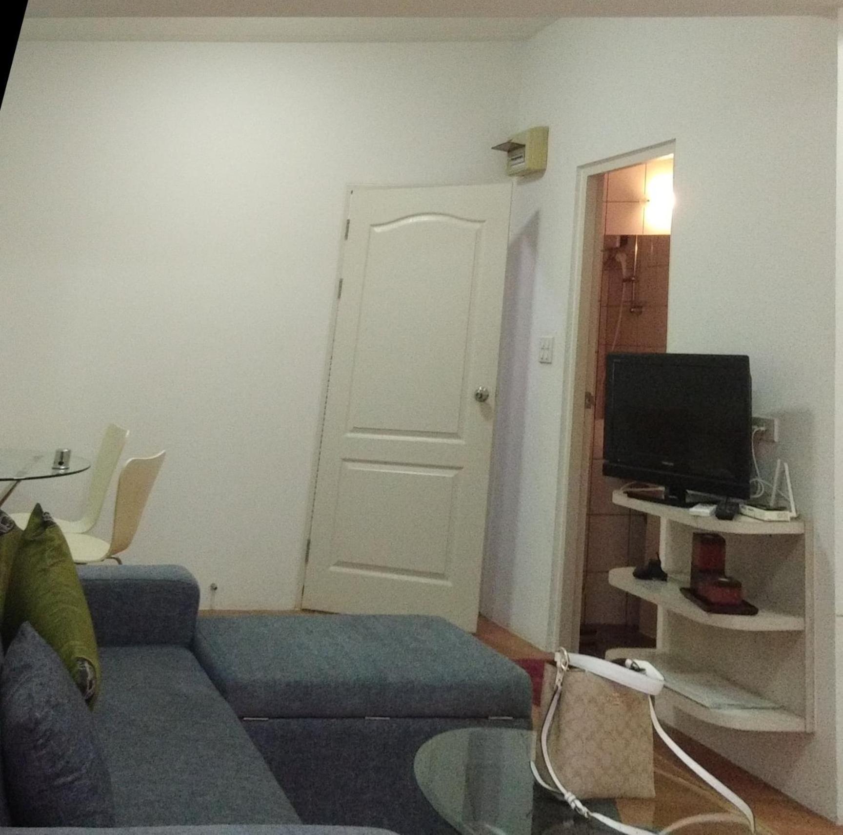 One-Bedroom Apartment - Photo 32