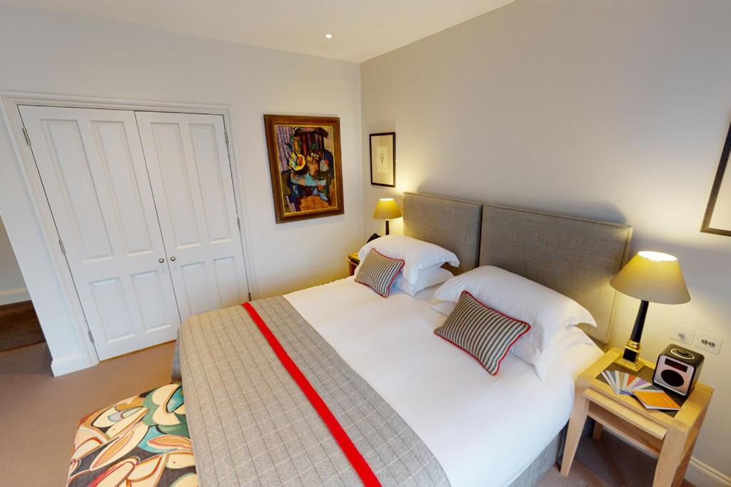 Superior Deluxe Double Room  - Photo 6