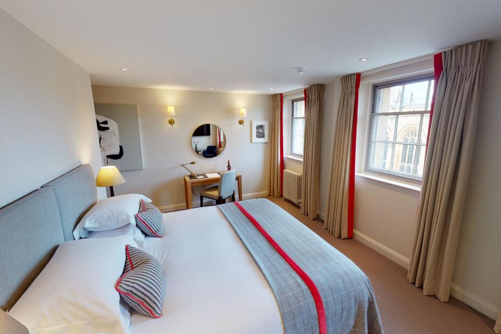 Deluxe Double Room photo 2