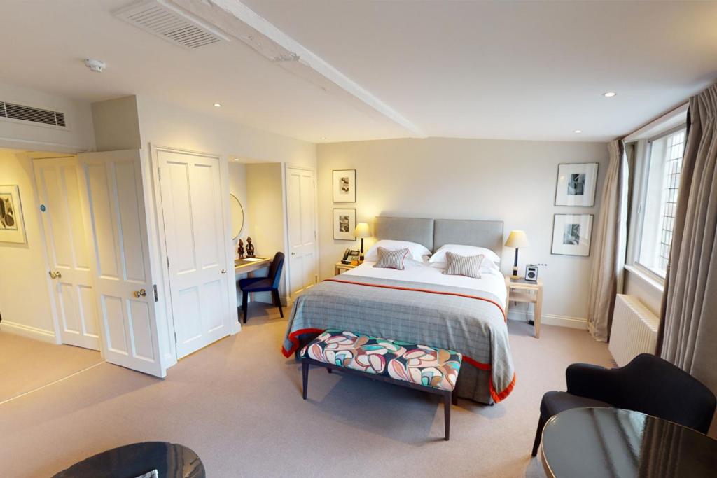 Suite photo 1