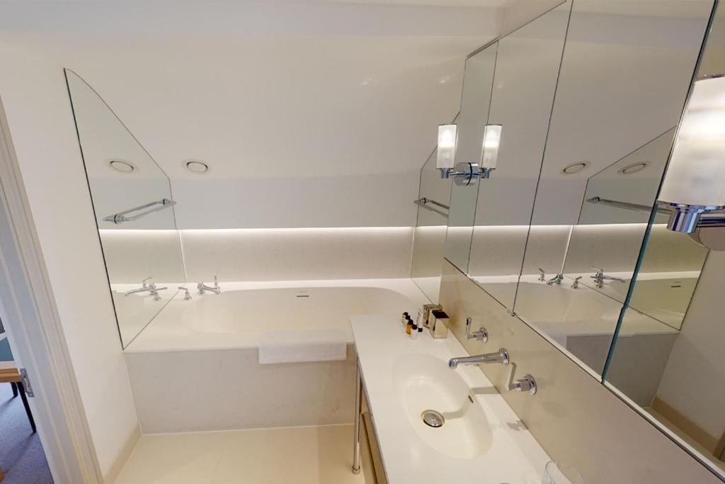 Junior Suite - Photo 5