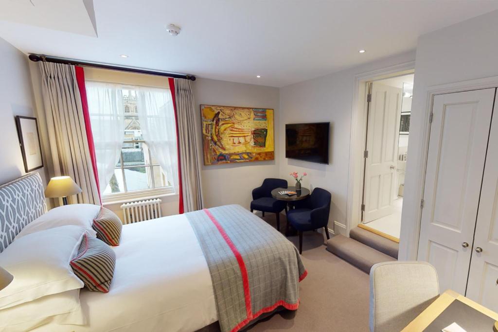 Small Double Room photo 1