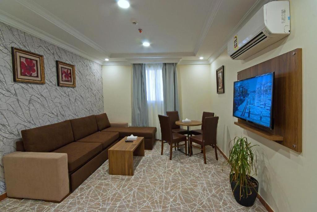 Executive Suite photo 1
