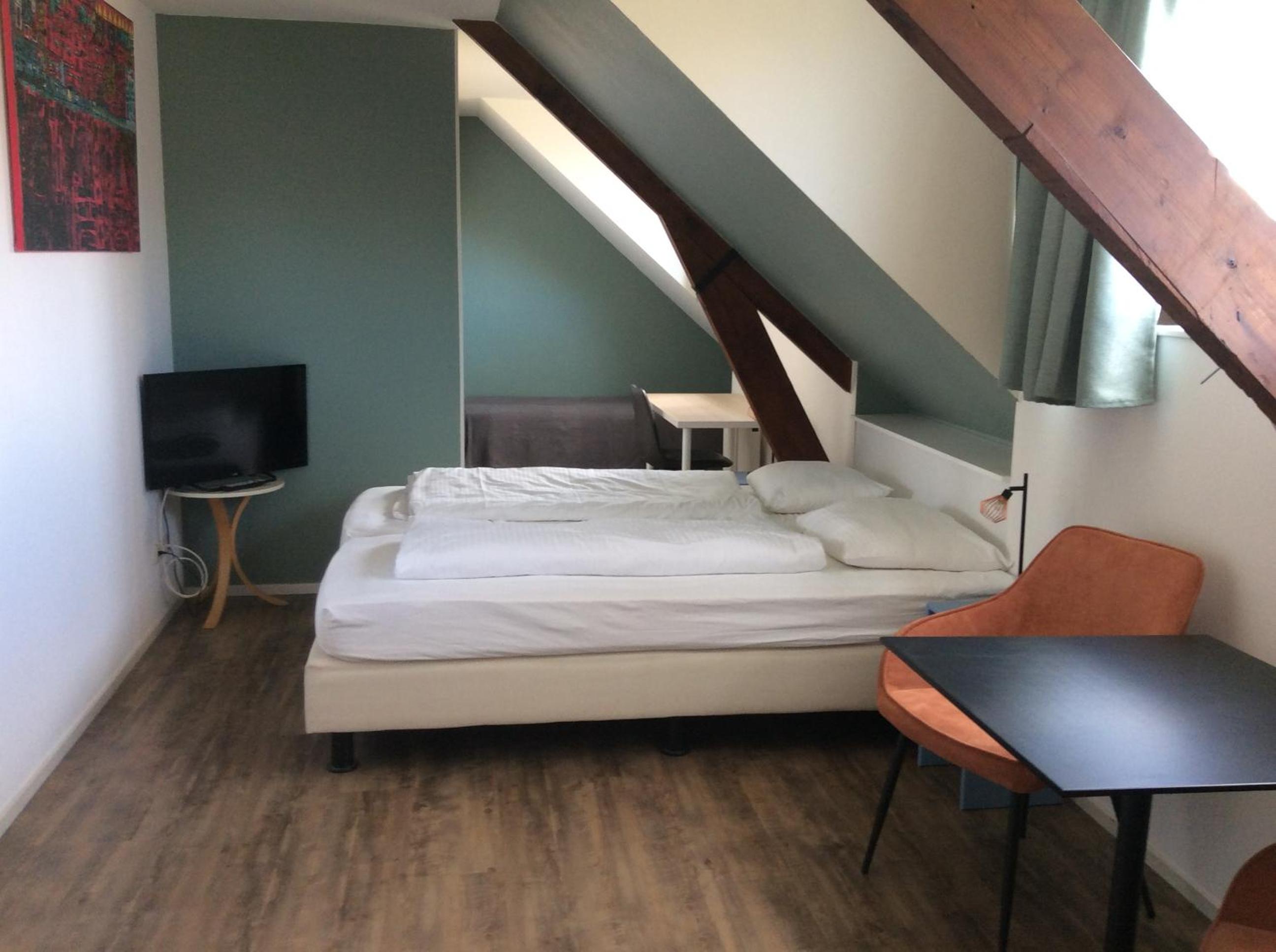 Triple Room with Shower photo 3