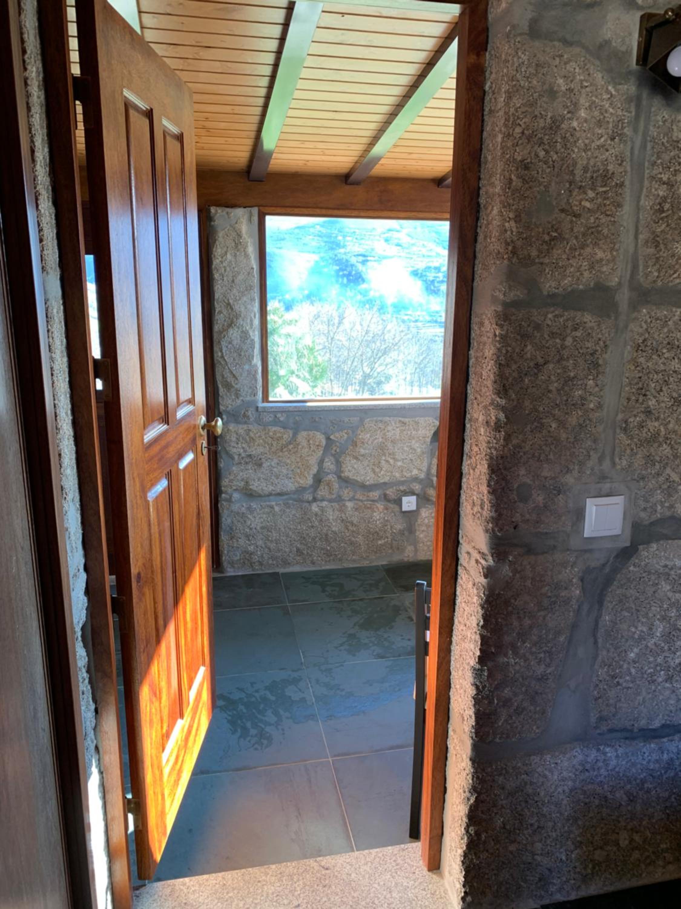 One-Bedroom House photo 1