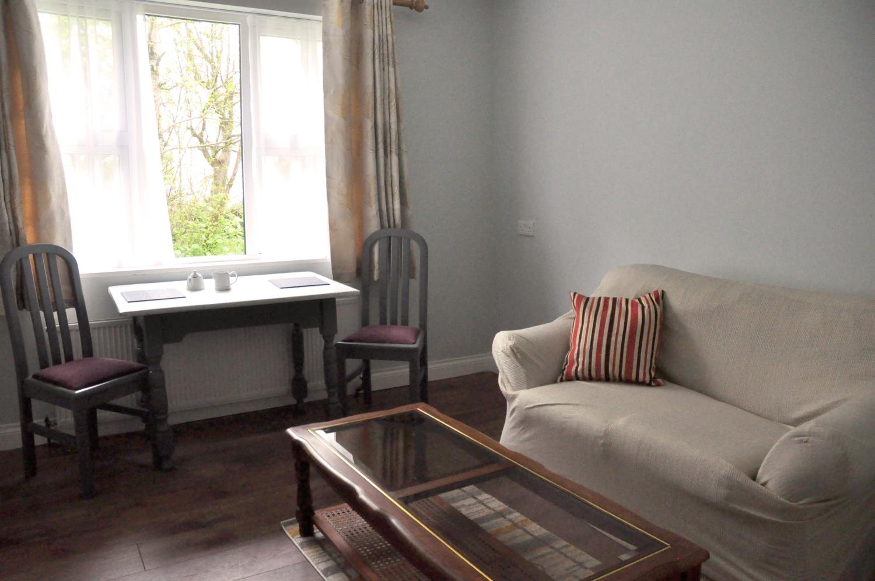 One-Bedroom Apartment - Photo 9
