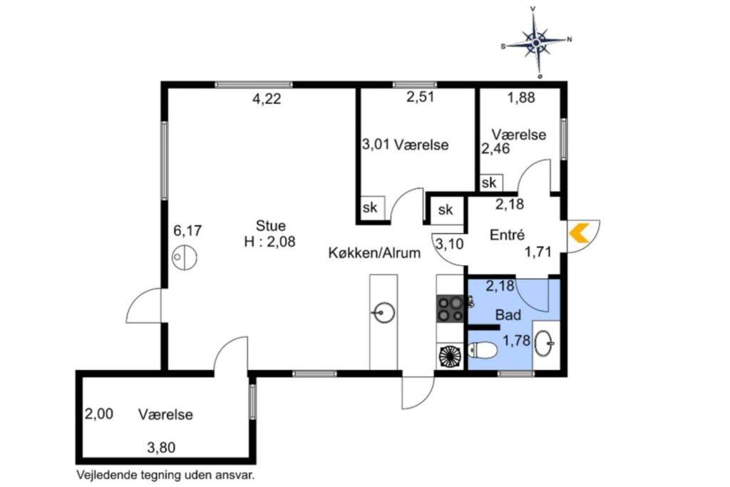 Three-Bedroom House photo 2