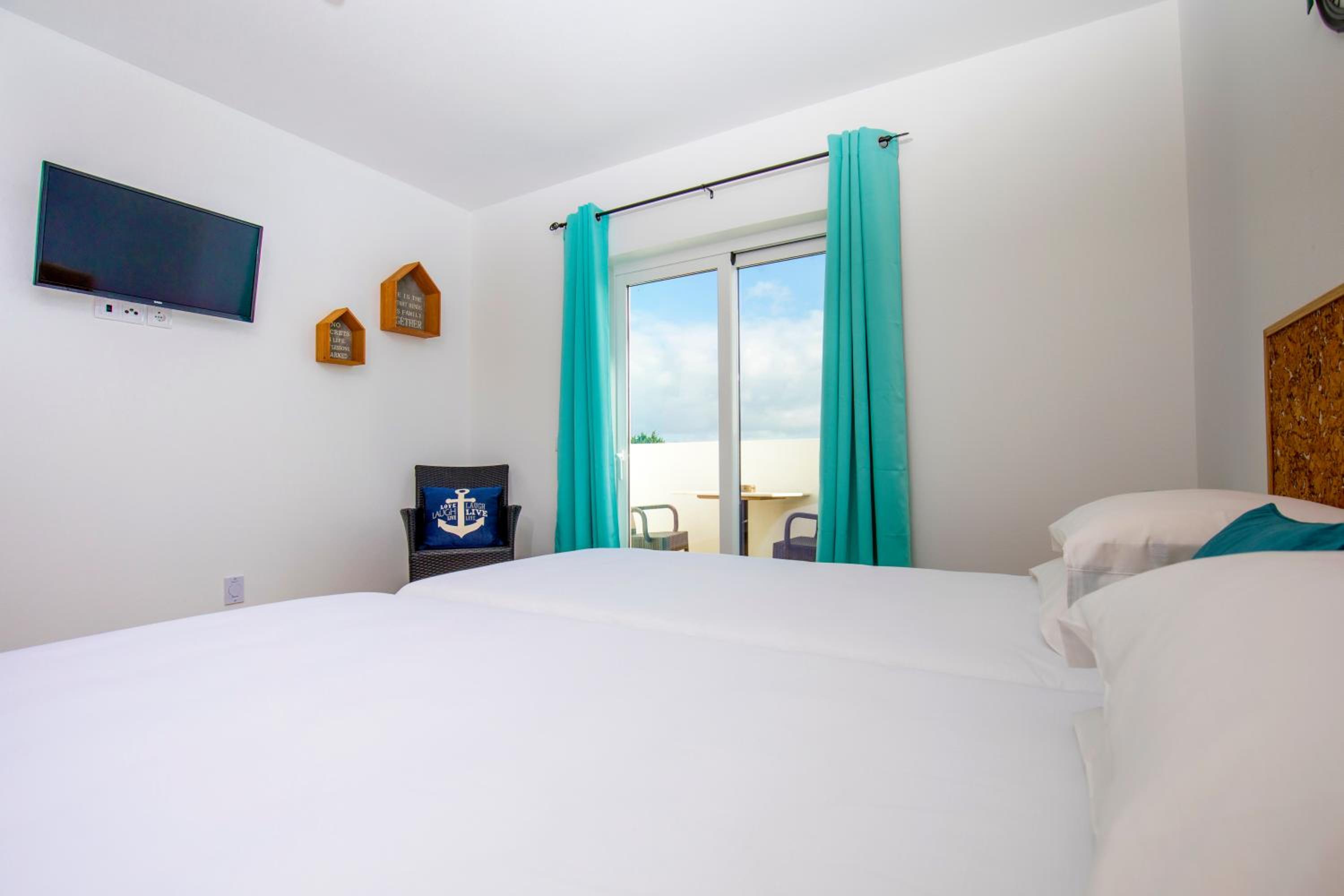 Twin Room - Photo 1