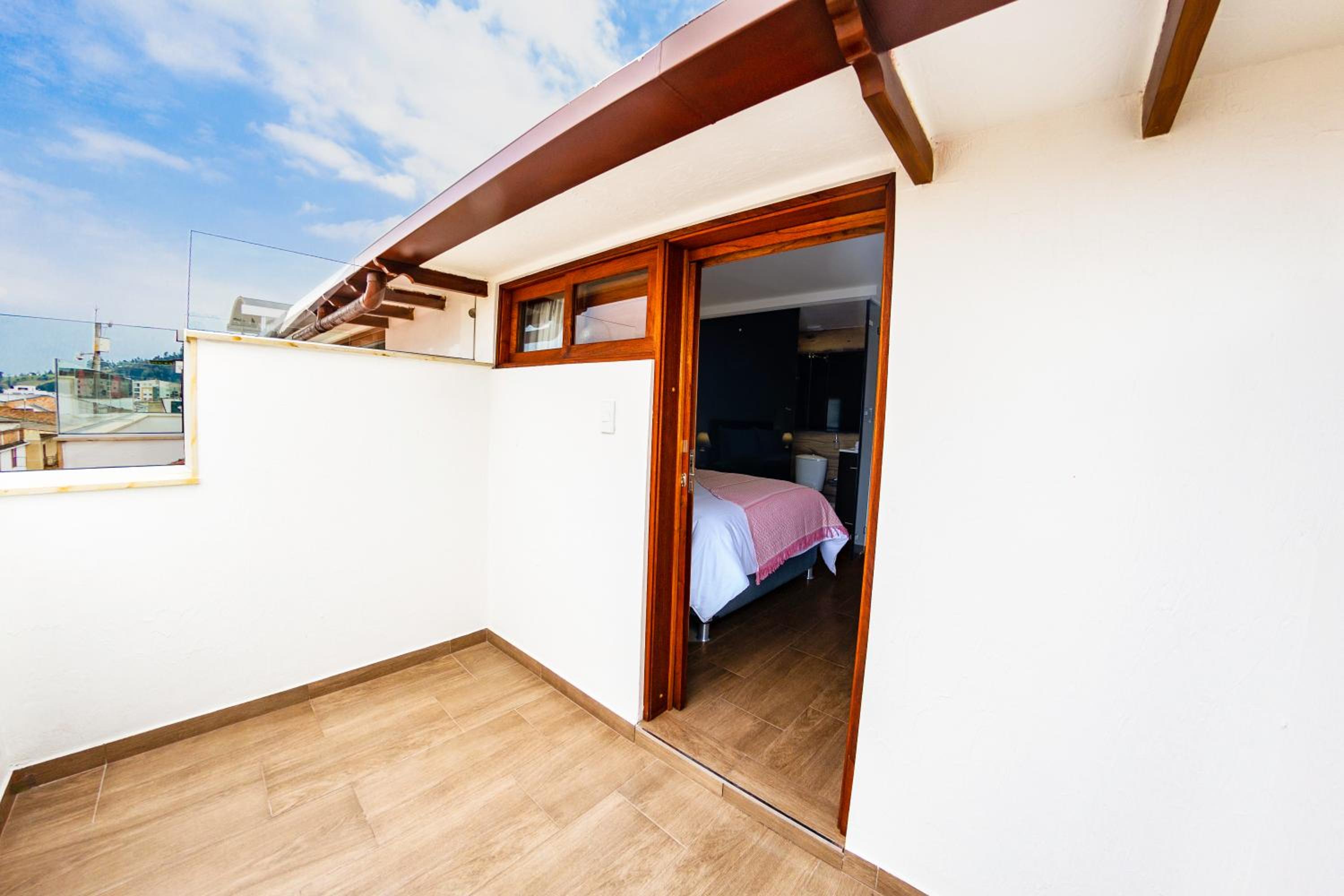 Suite with Balcony photo 2