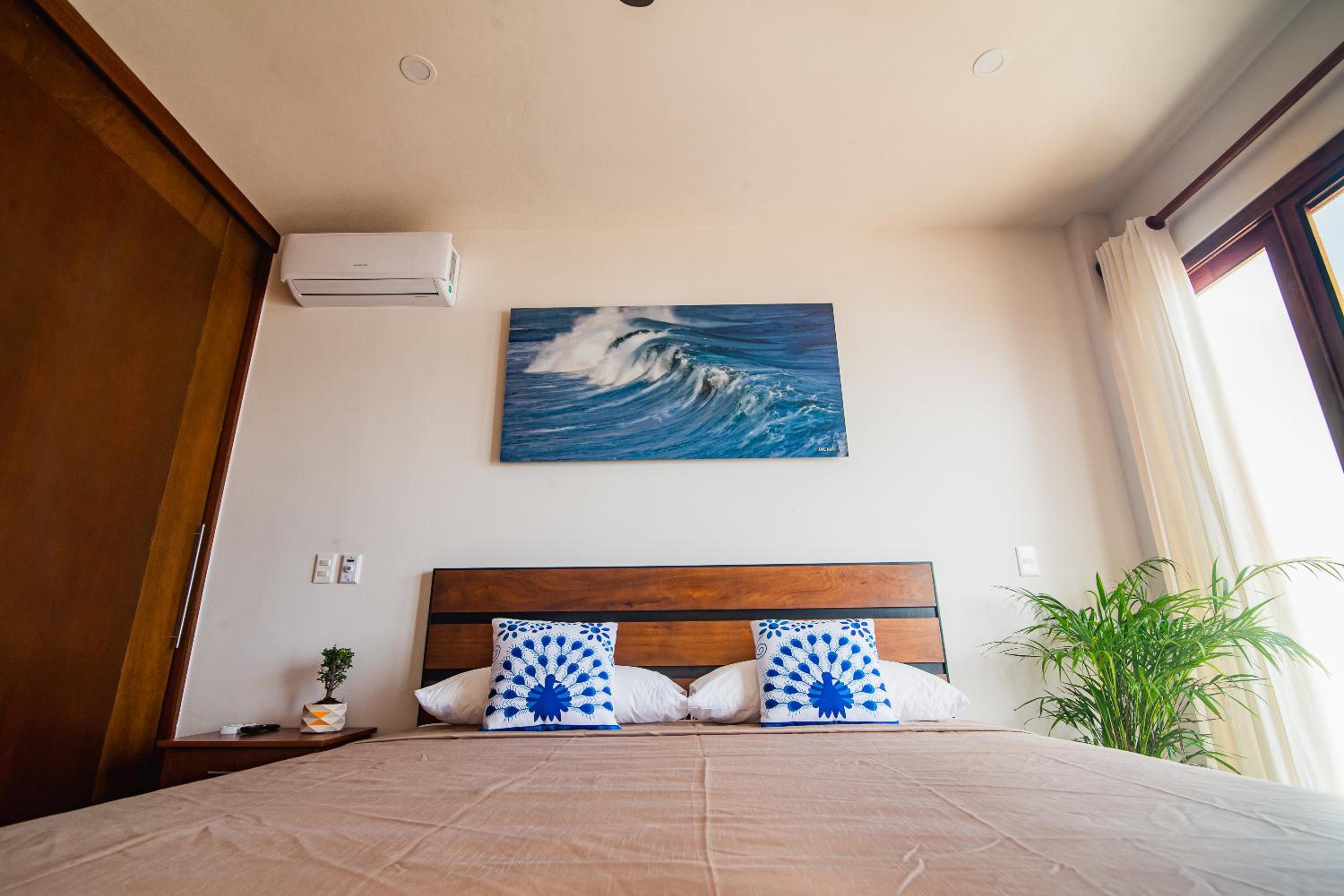 One-Bedroom Apartment - Photo 8
