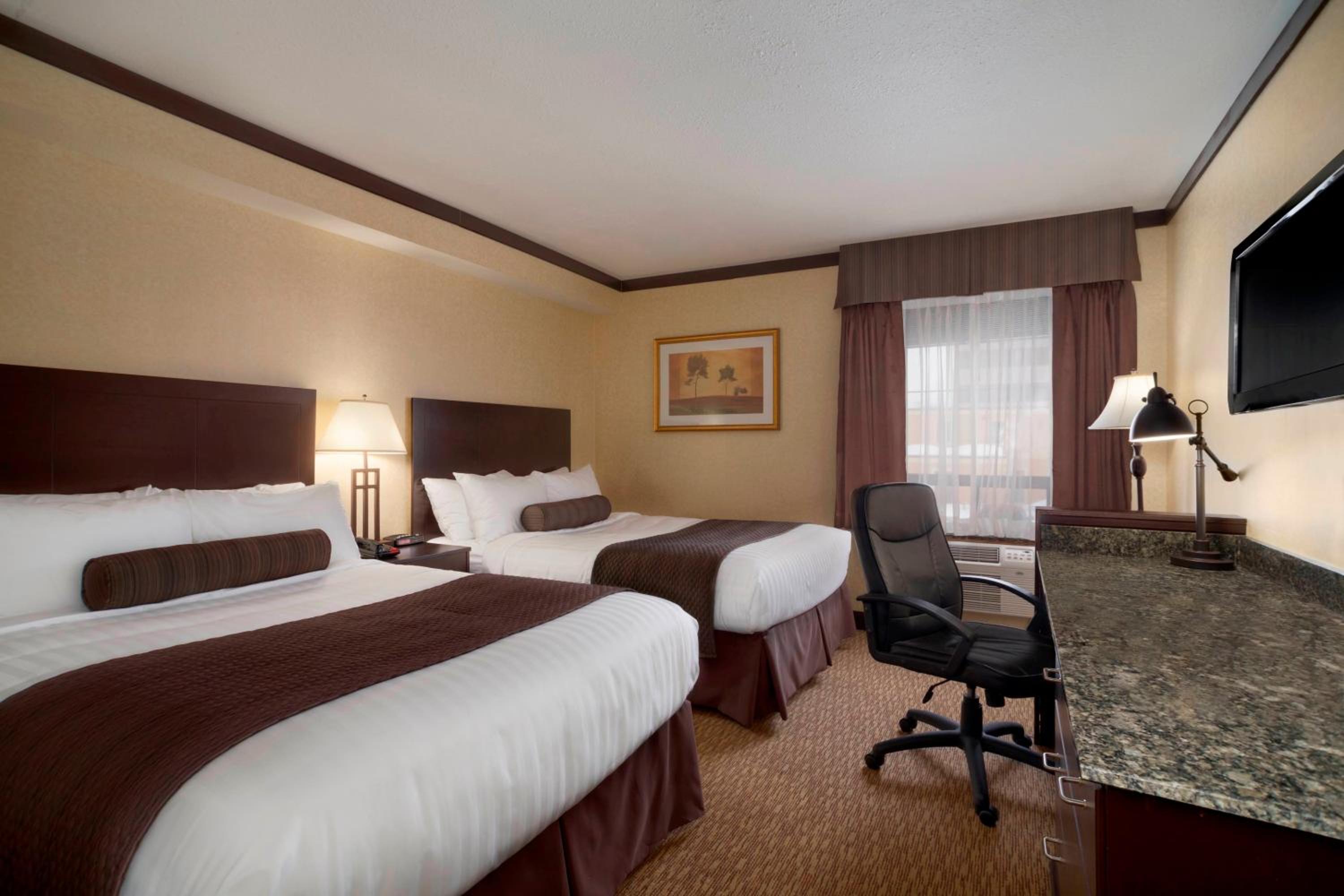 Deluxe Double Room with Two Double Beds - Non-Smoking - Photo 1