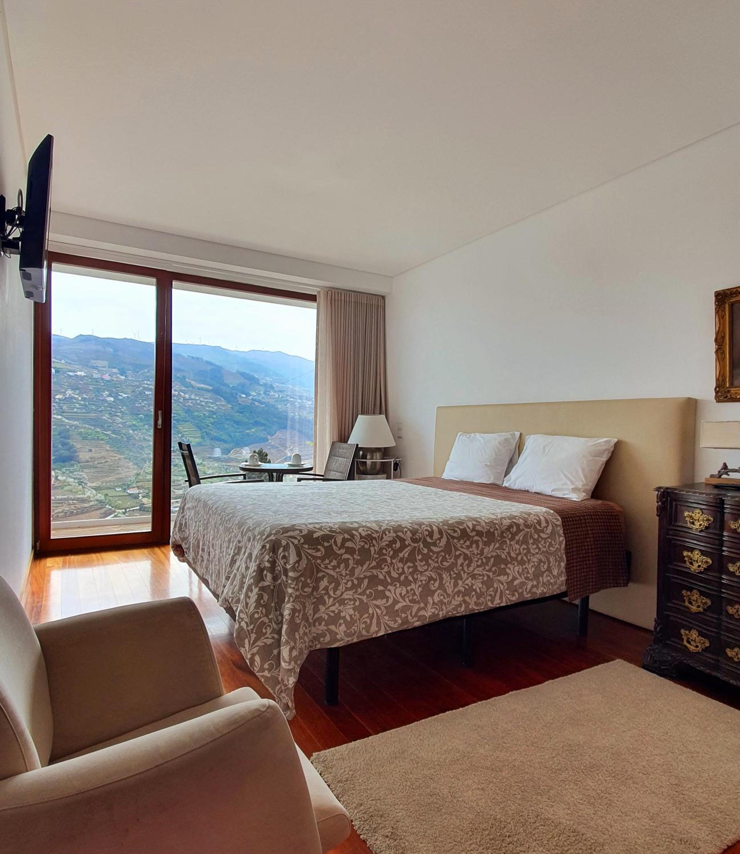 Suite with River View photo 2