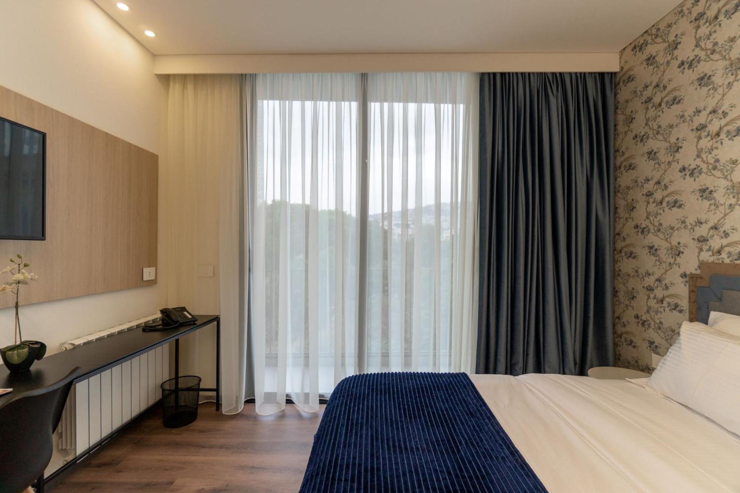 Budget Double Room photo 3
