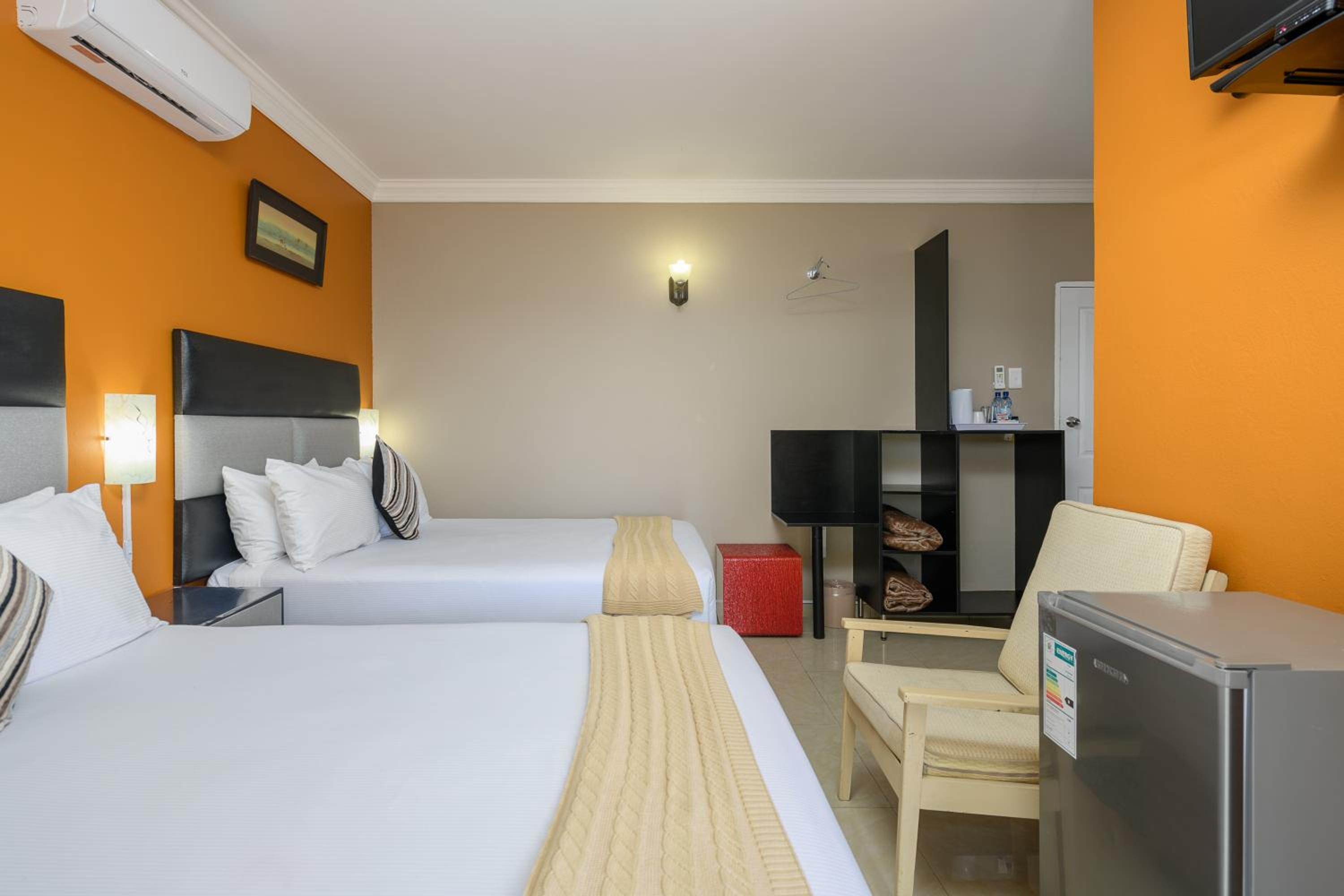 Deluxe Double or Twin Room - Photo 3