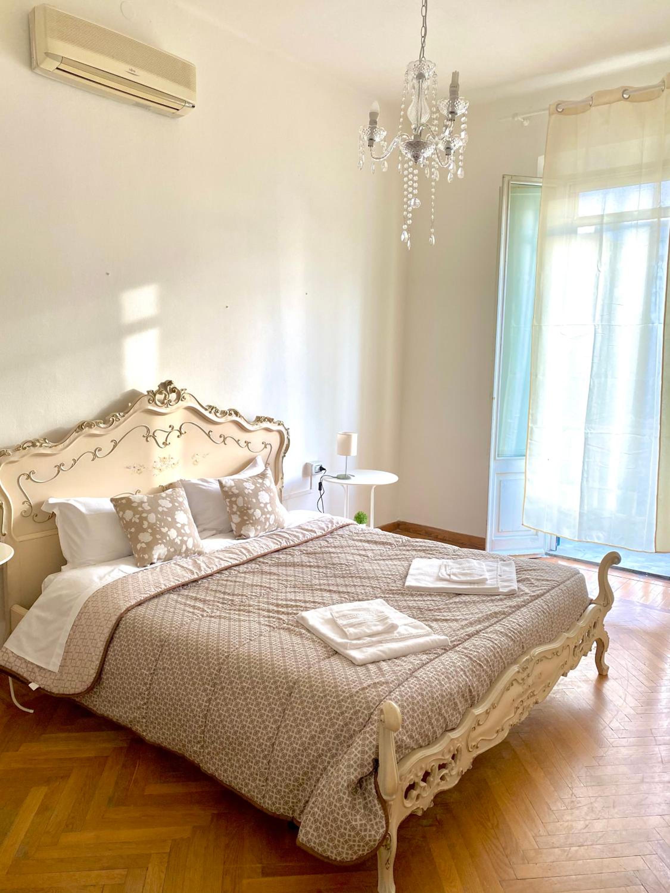 Double Room with Shared Bathroom