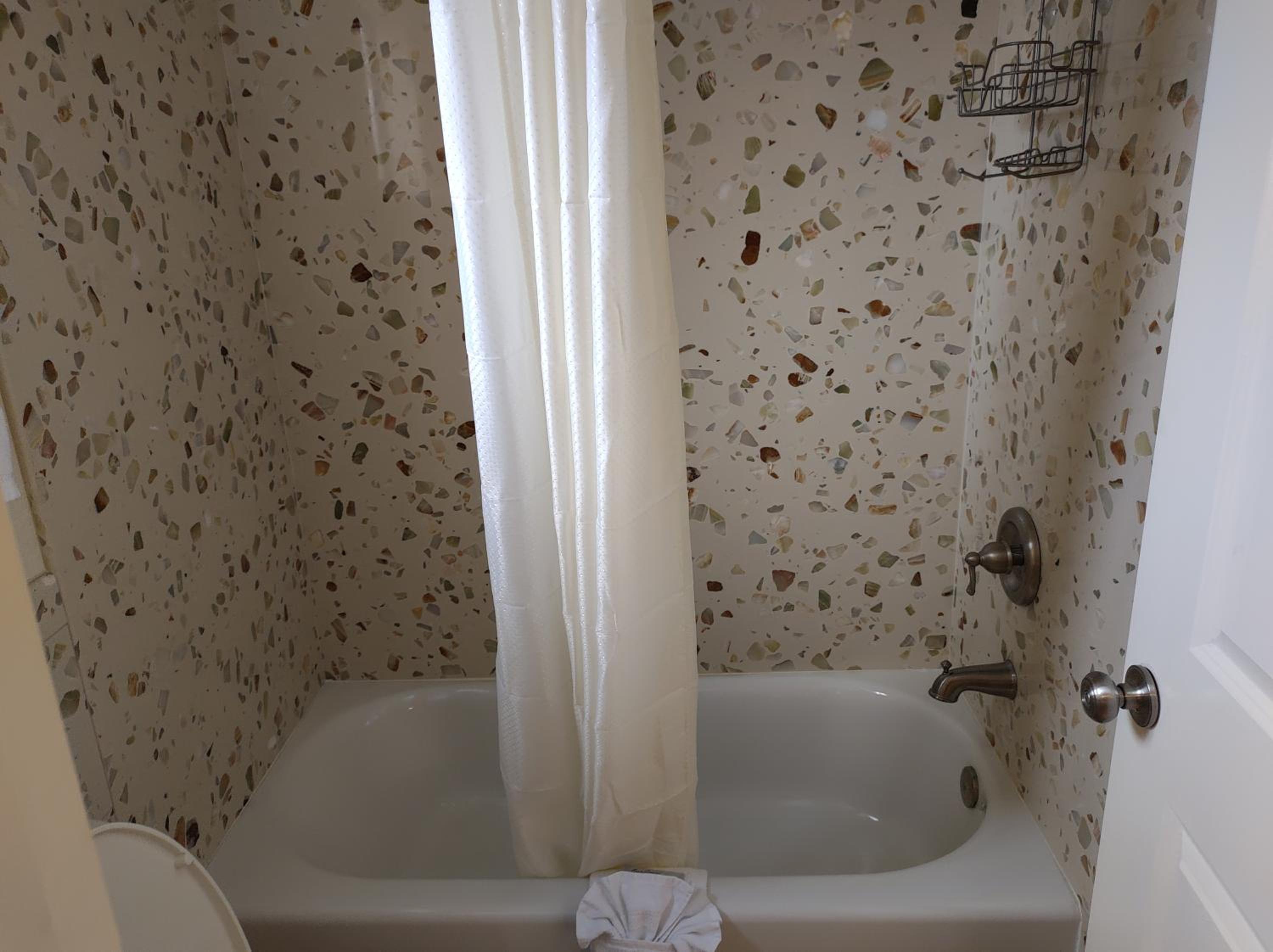 King Room - Non-Smoking - Photo 4