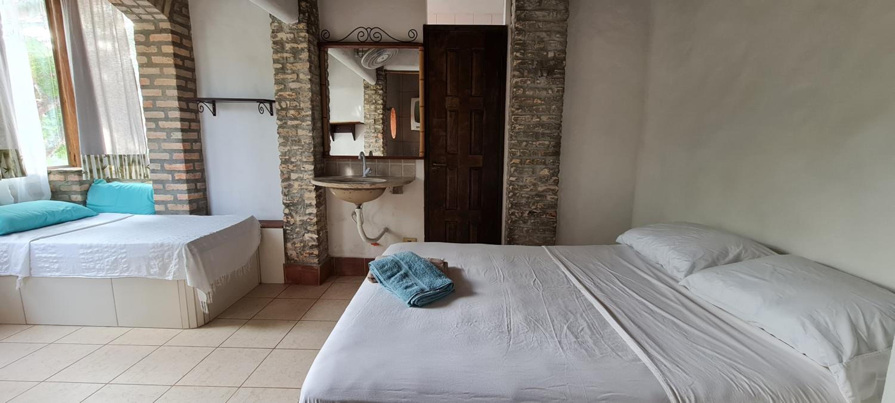Triple Room with Private Bathroom photo 3