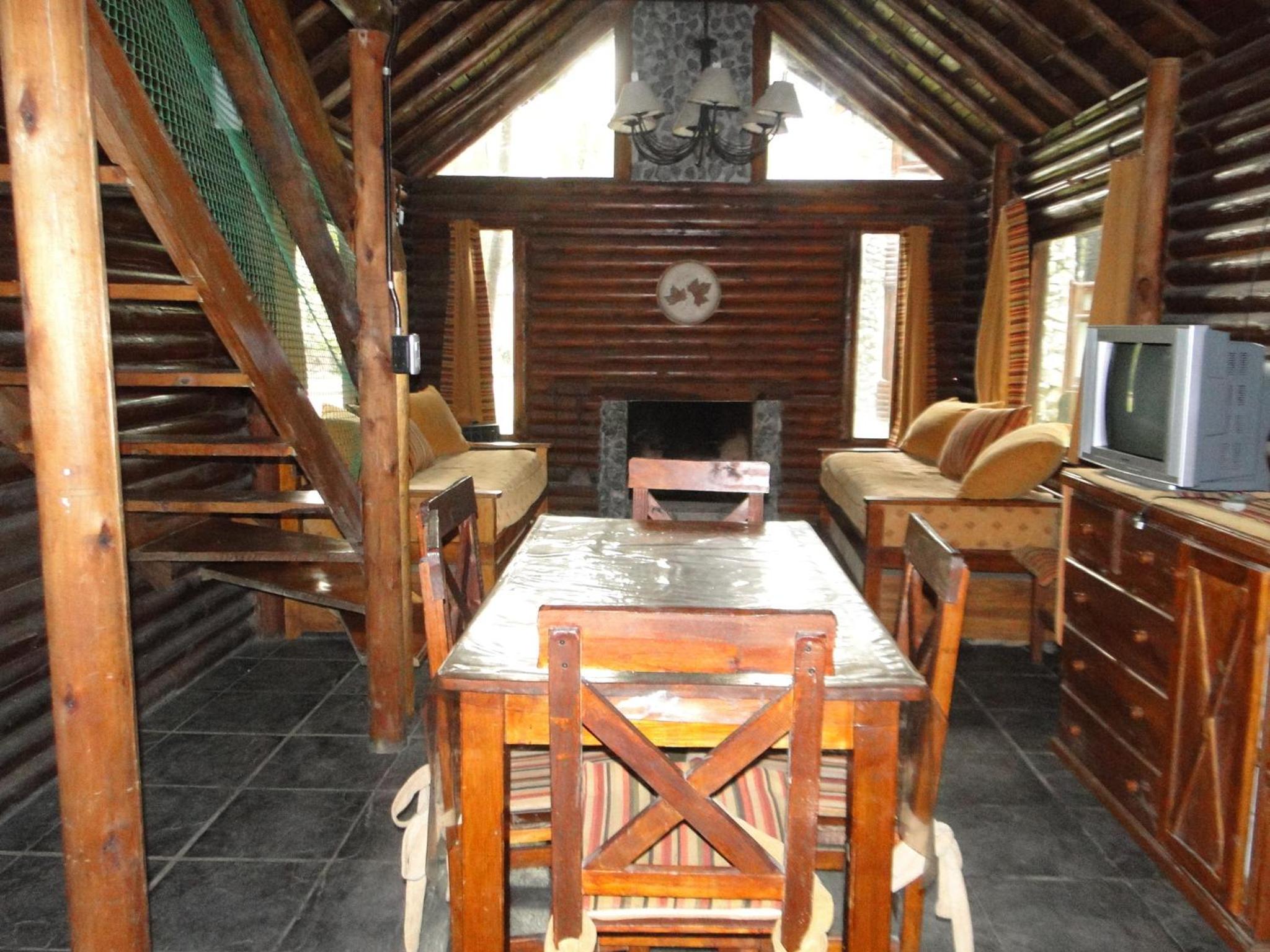 One-Bedroom Bungalow (6 Adults) photo 3