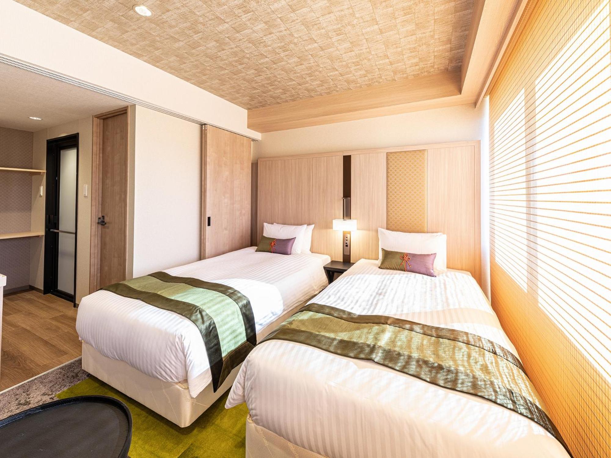 Standard Twin Room - Photo 1