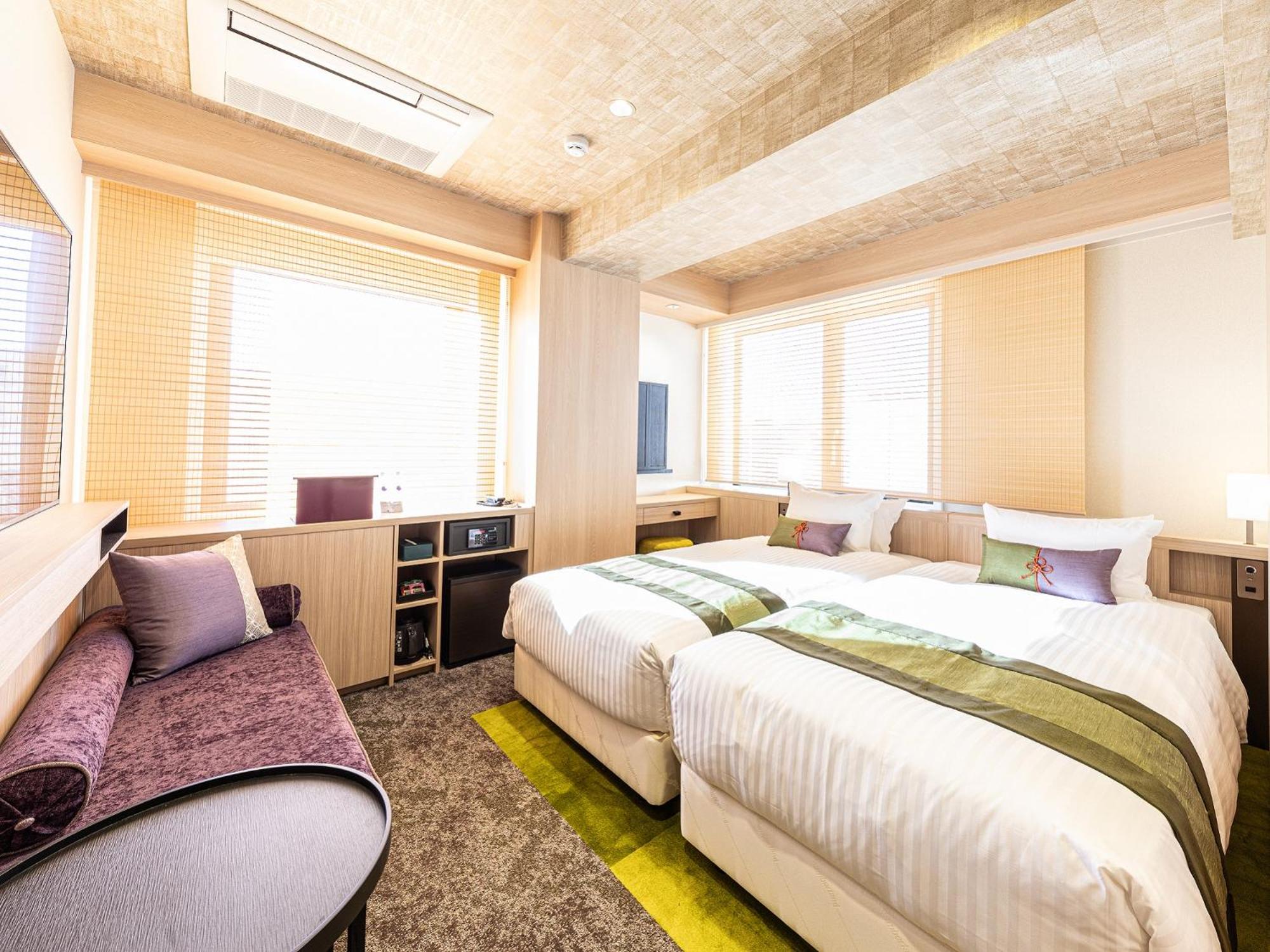 Twin Room - Photo 6