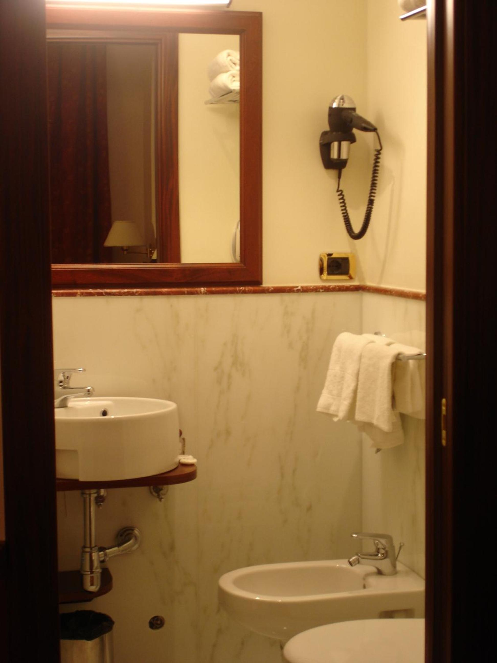 Small Double Room photo 2