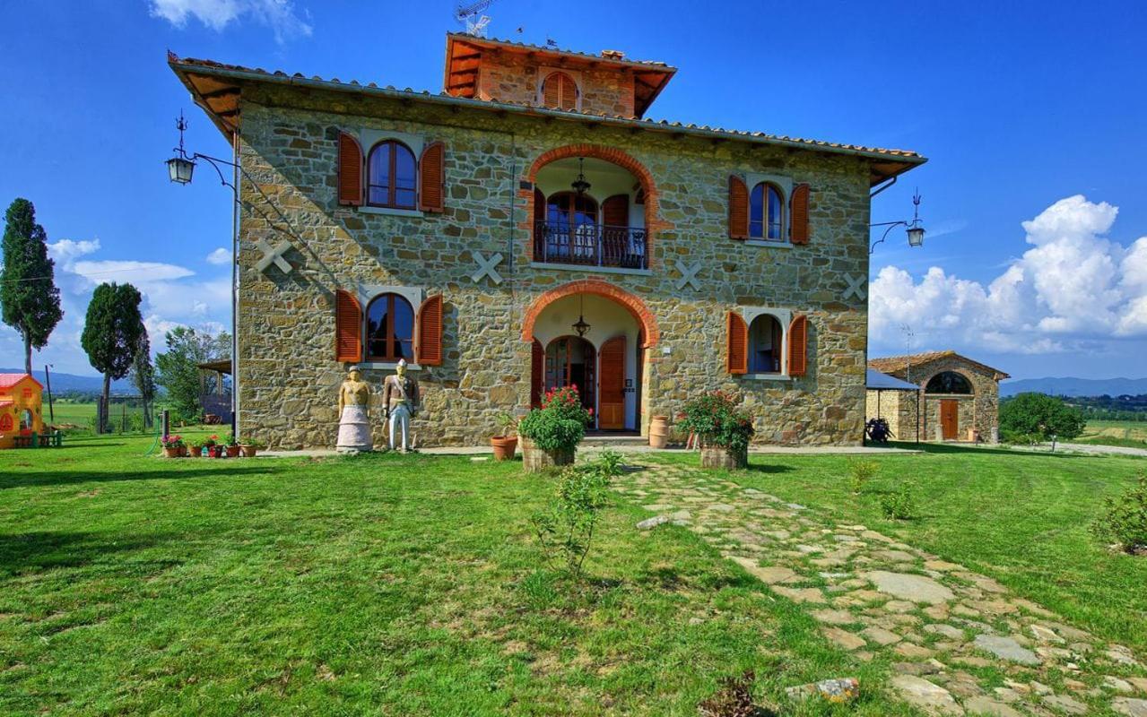 Villa photo 2