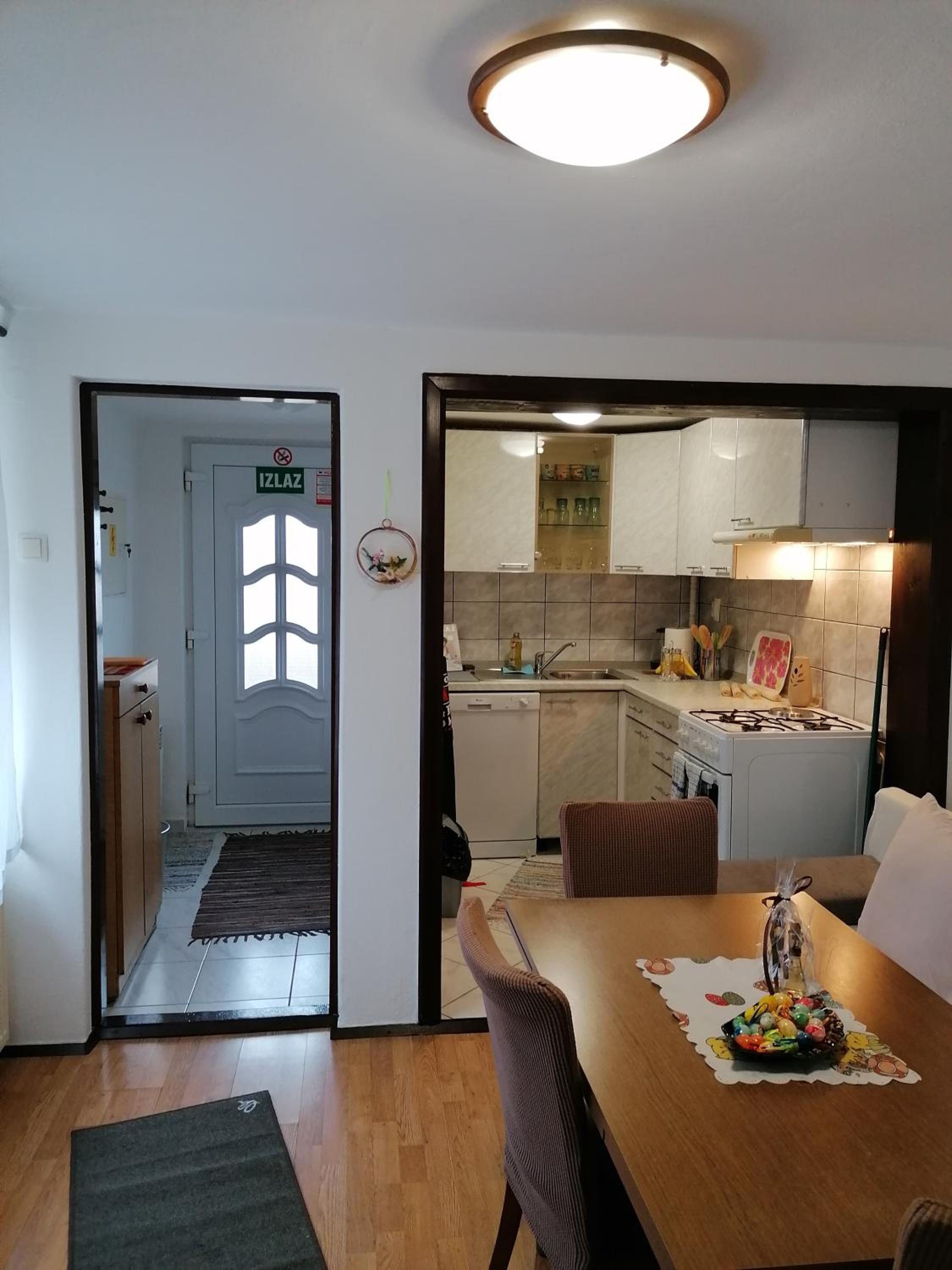 One-Bedroom Apartment - Photo 15