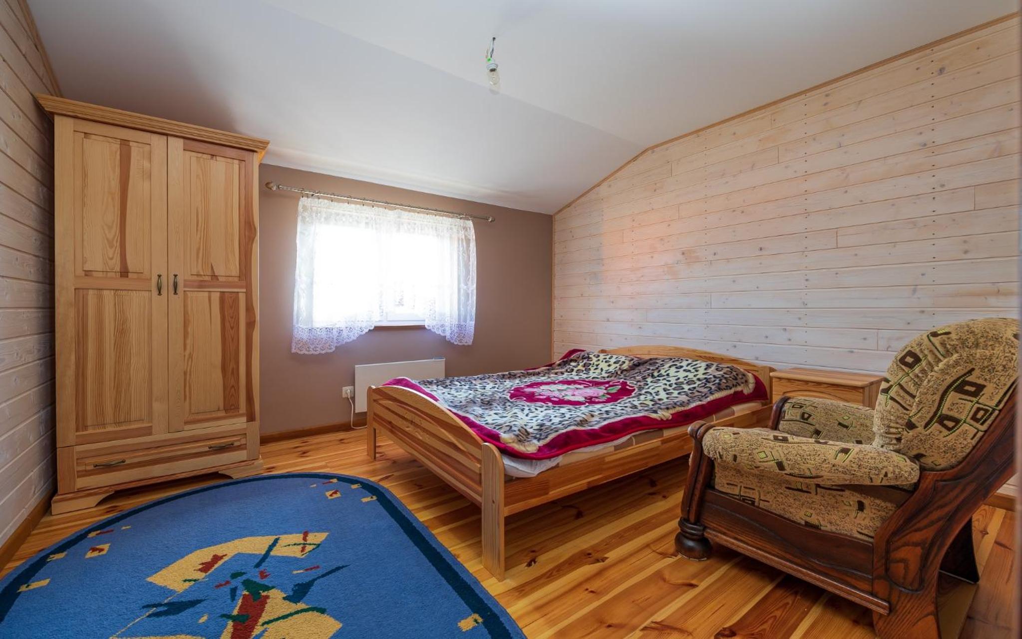 Two-Bedroom House - Photo 4