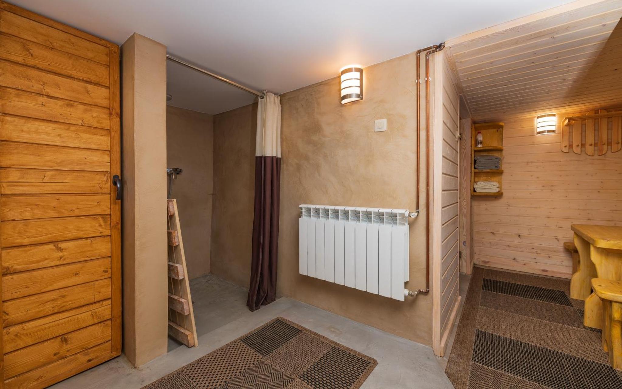 Two-Bedroom House - Photo 11