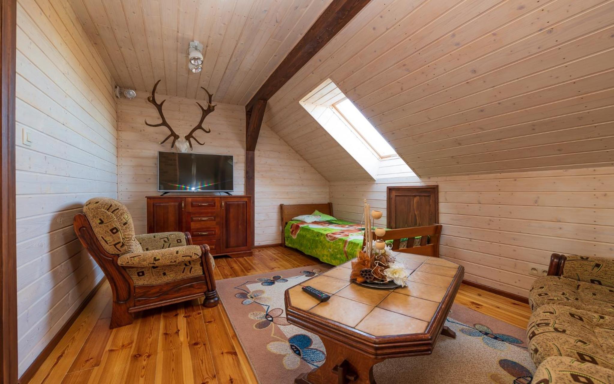 Two-Bedroom House - Photo 12