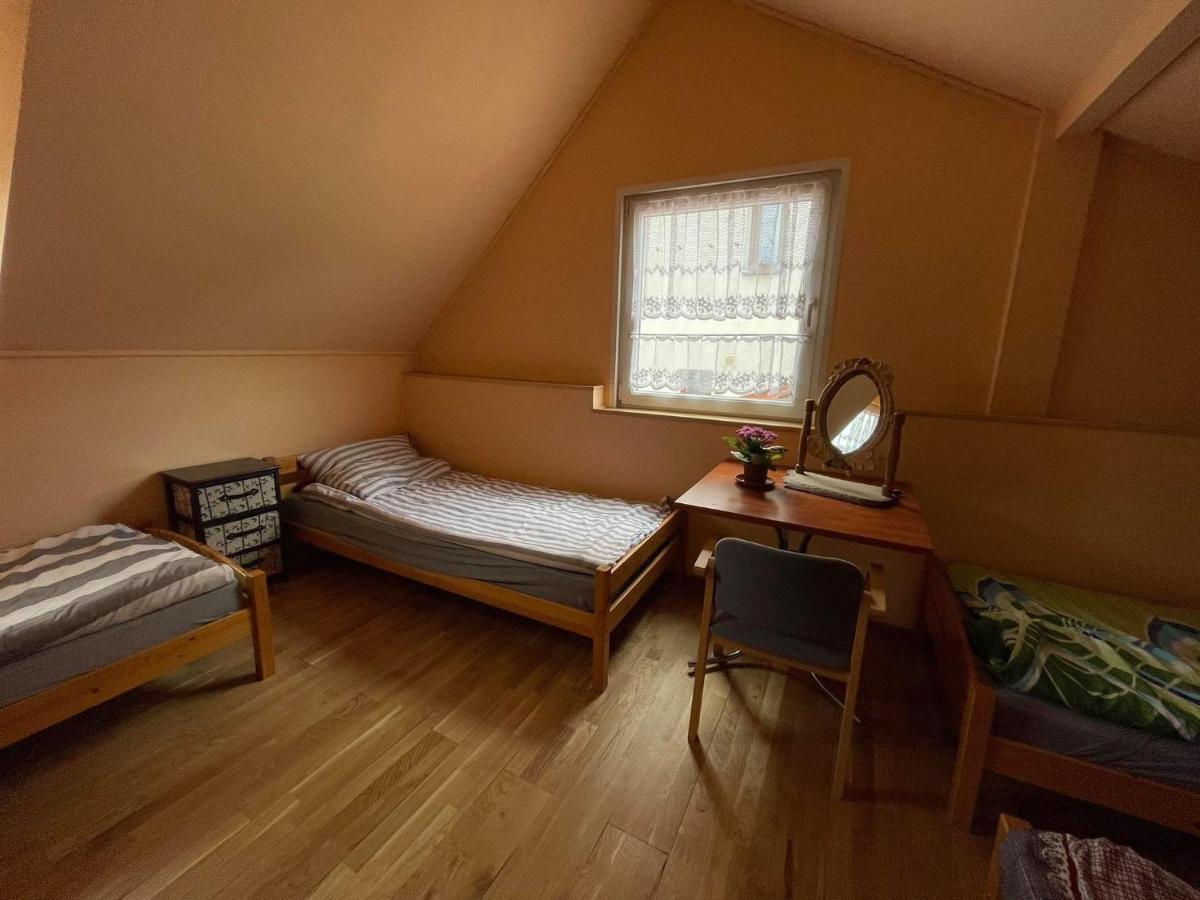 Family Room - Photo 3