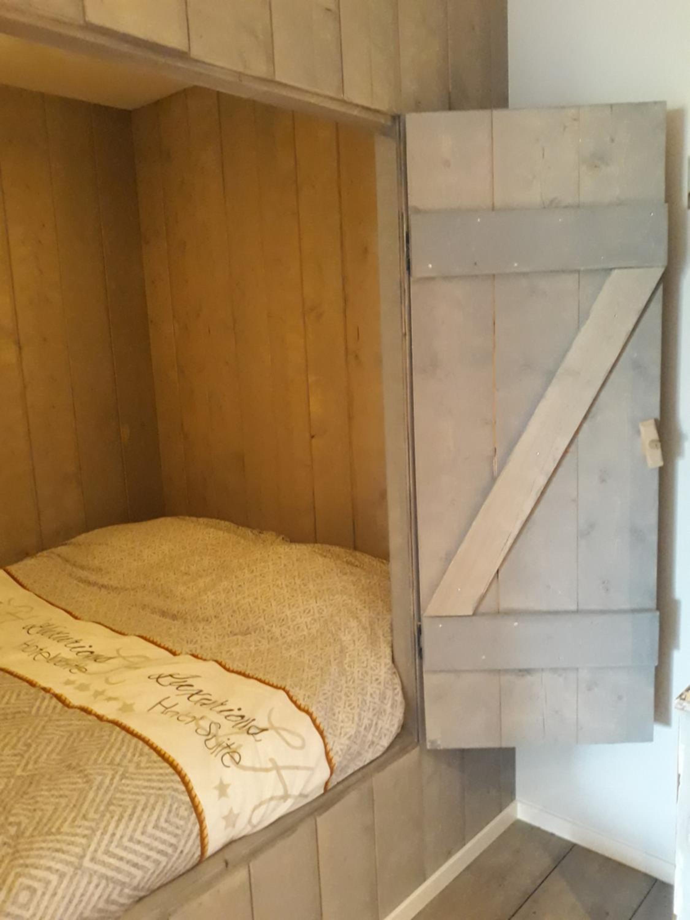 Two-Bedroom Apartment - Photo 9