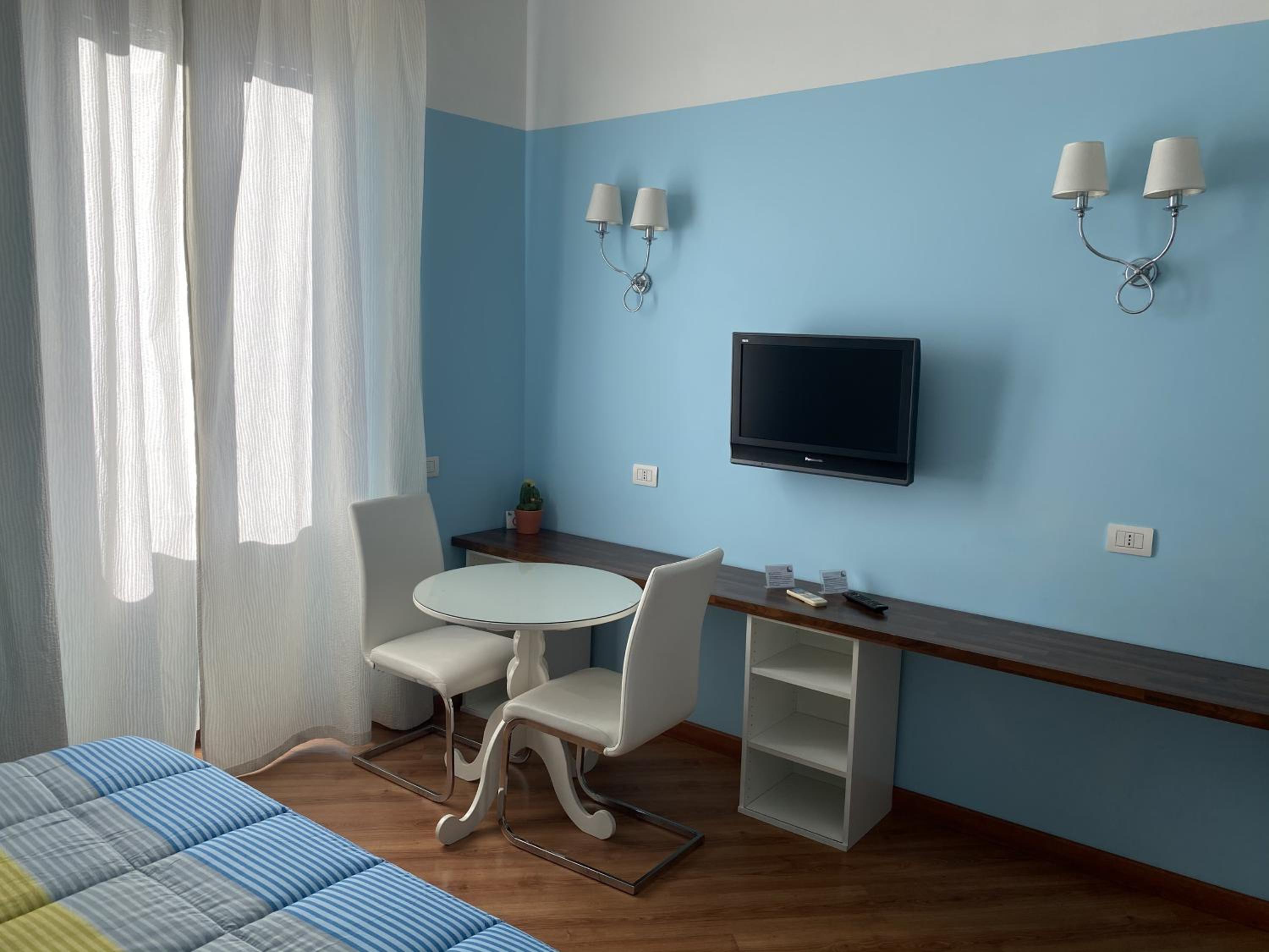 Double Room with Private Bathroom photo 2